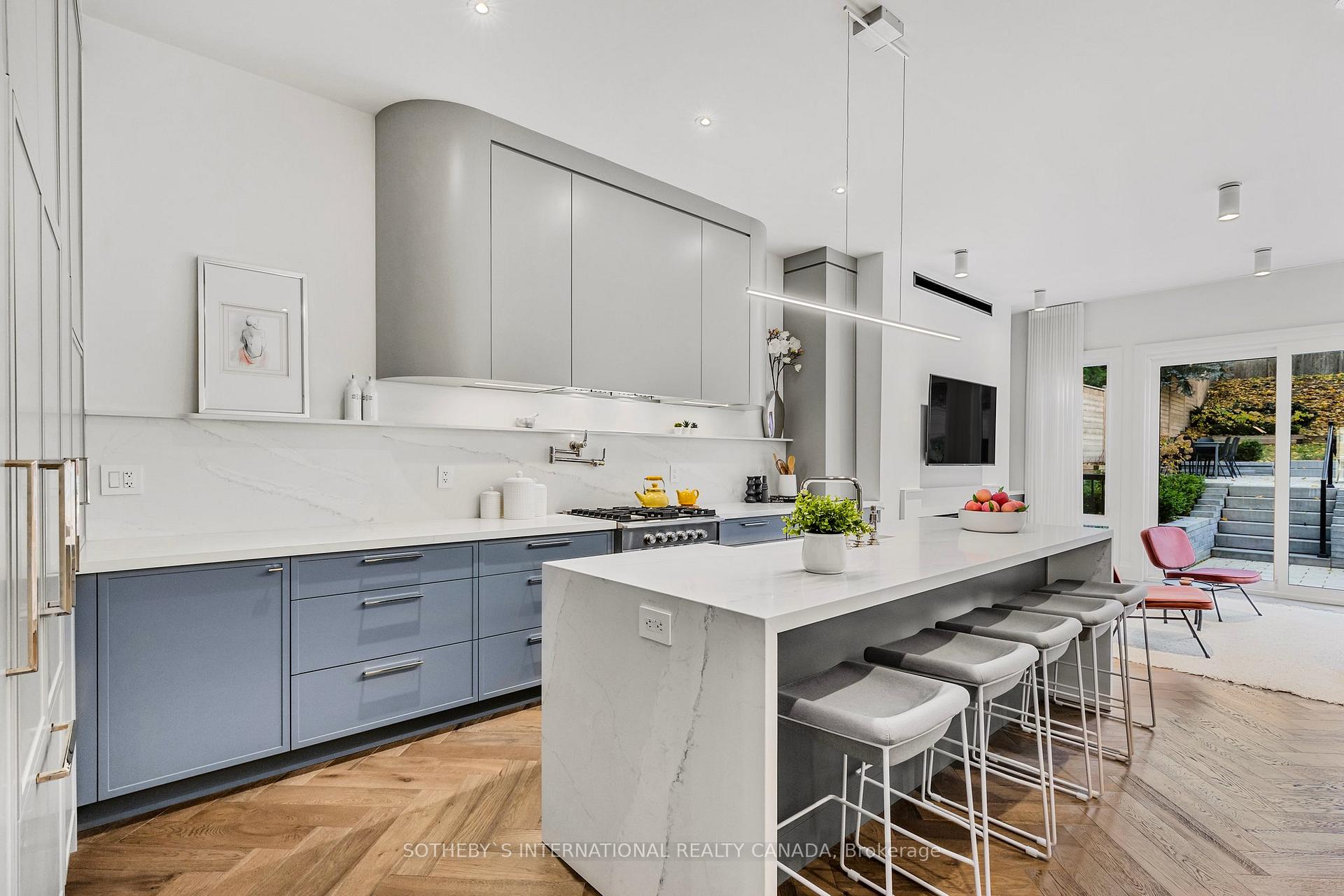 Photo 11 of 678 Oriole Parkway, Toronto, Yonge-Eglinton — HOMEH