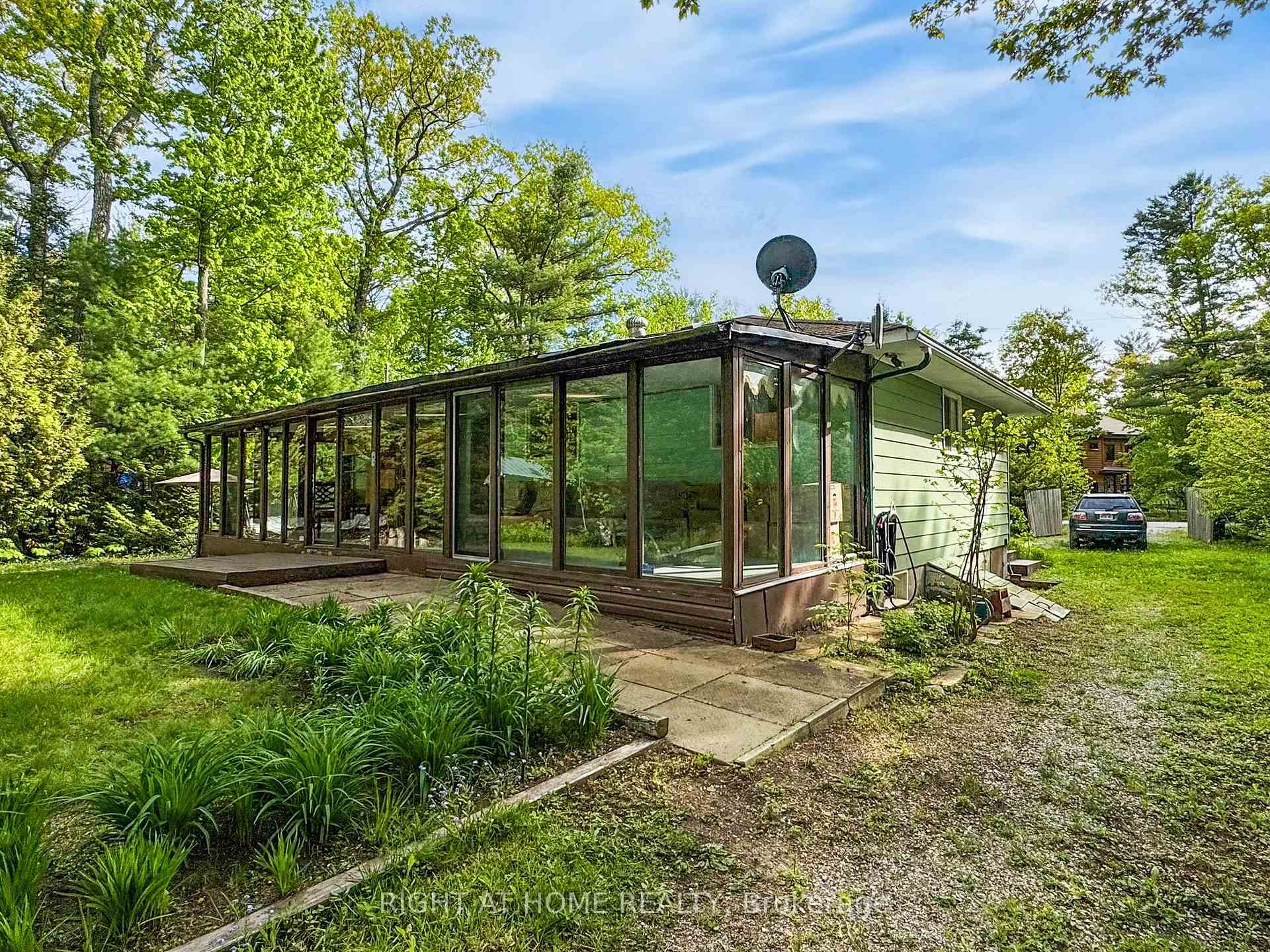 Photo 28 of 39 Rue Jules Leger Street, Tiny, Rural Tiny — HOMEH