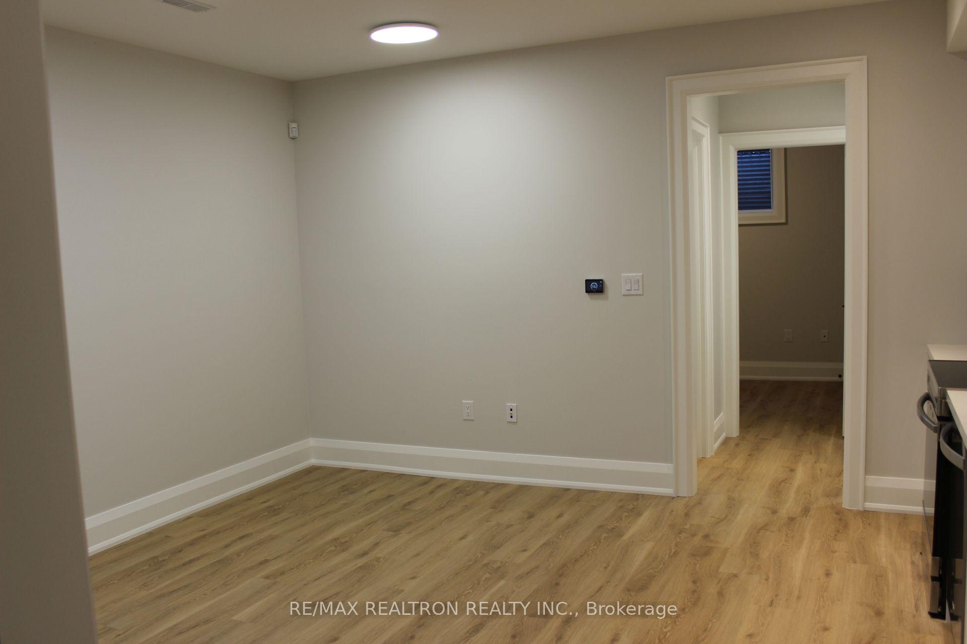 Photo 5 of Unit Bsmt, 60 Dell Park Avenue, Toronto, Englemount-Lawrence — HOMEH