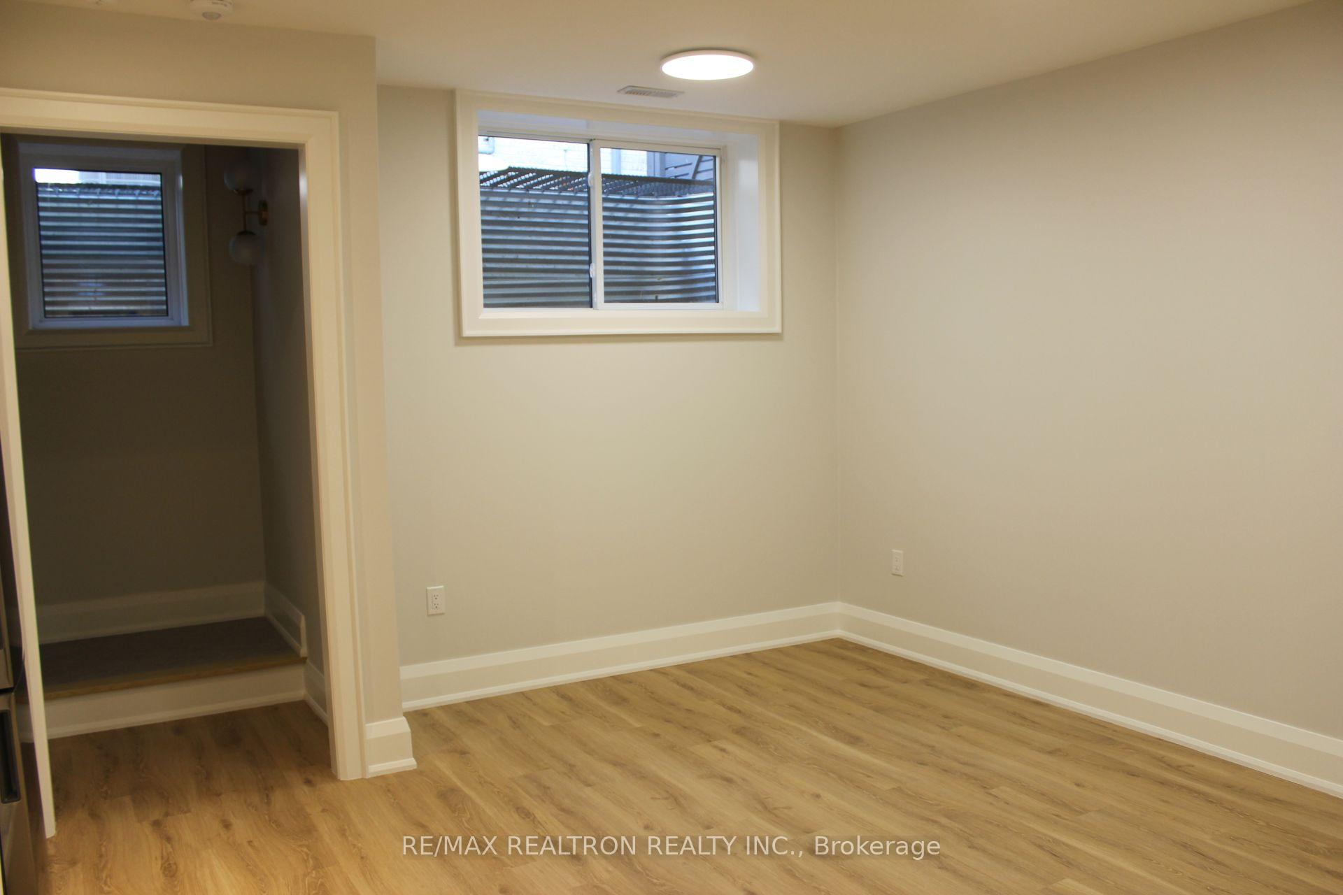 Photo 3 of Unit Bsmt, 60 Dell Park Avenue, Toronto, Englemount-Lawrence — HOMEH