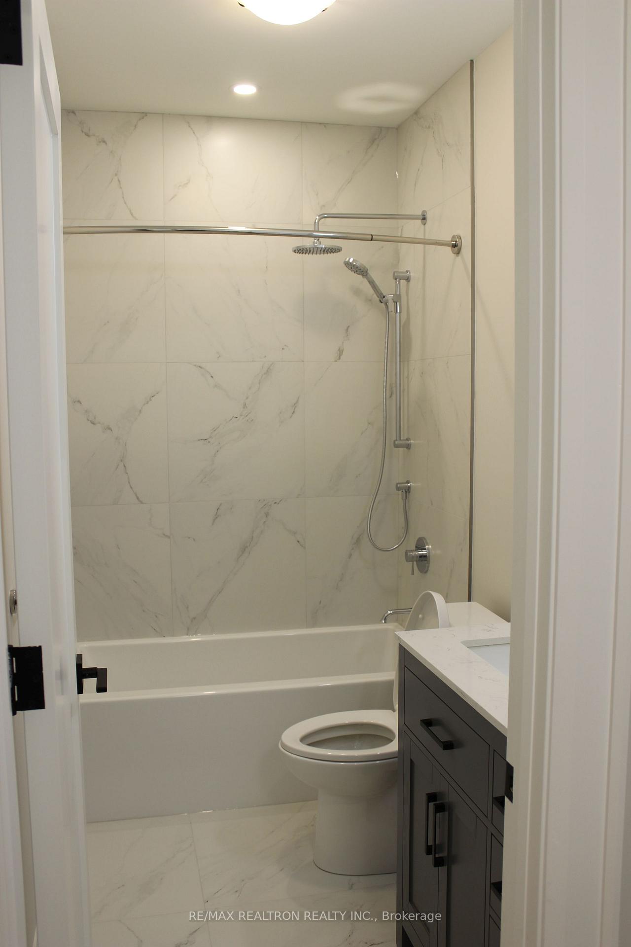 Photo 10 of Unit Bsmt, 60 Dell Park Avenue, Toronto, Englemount-Lawrence — HOMEH