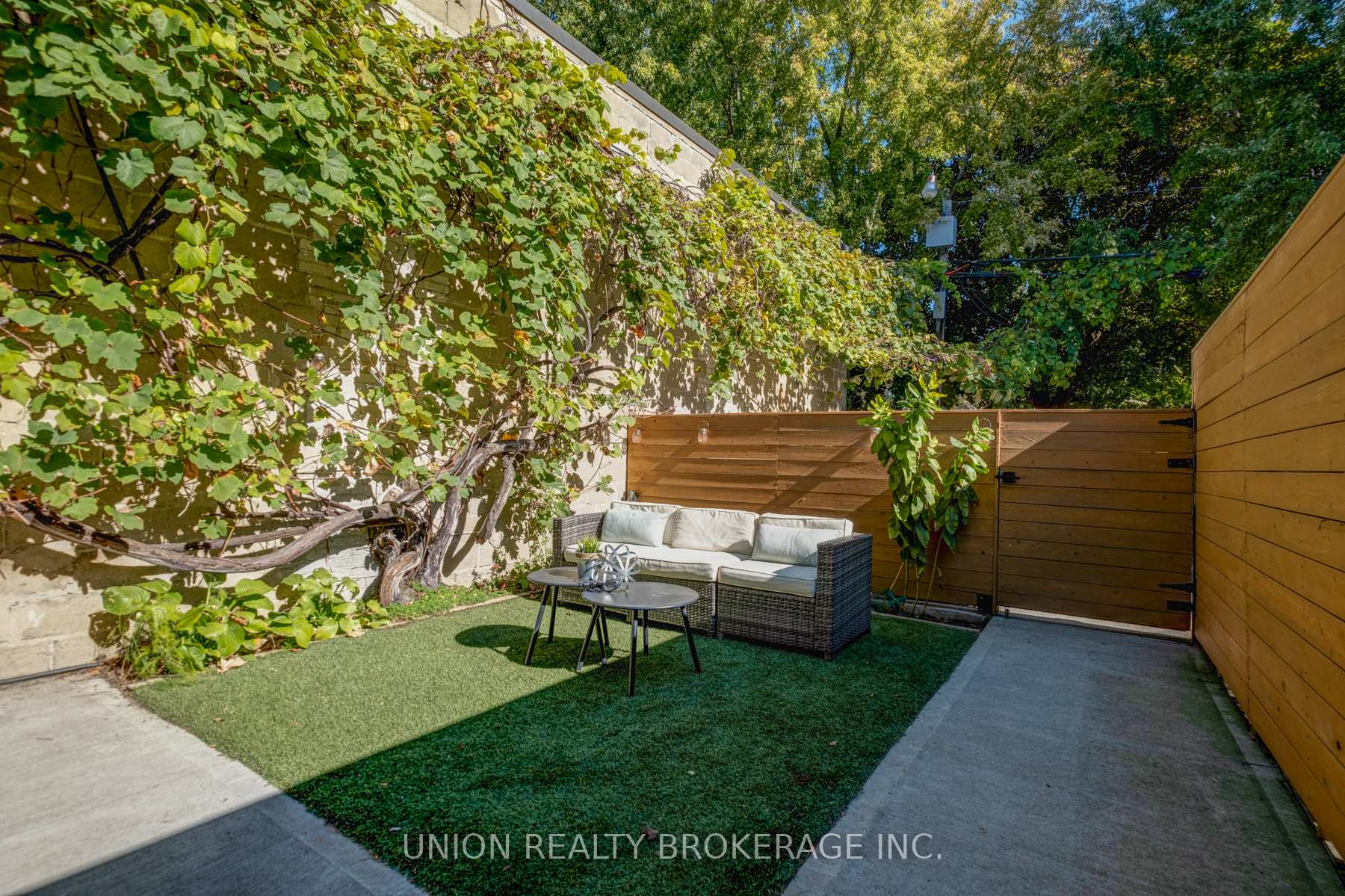Photo 33 of 47 Woodfield Road, Toronto, Greenwood-Coxwell — HOMEH