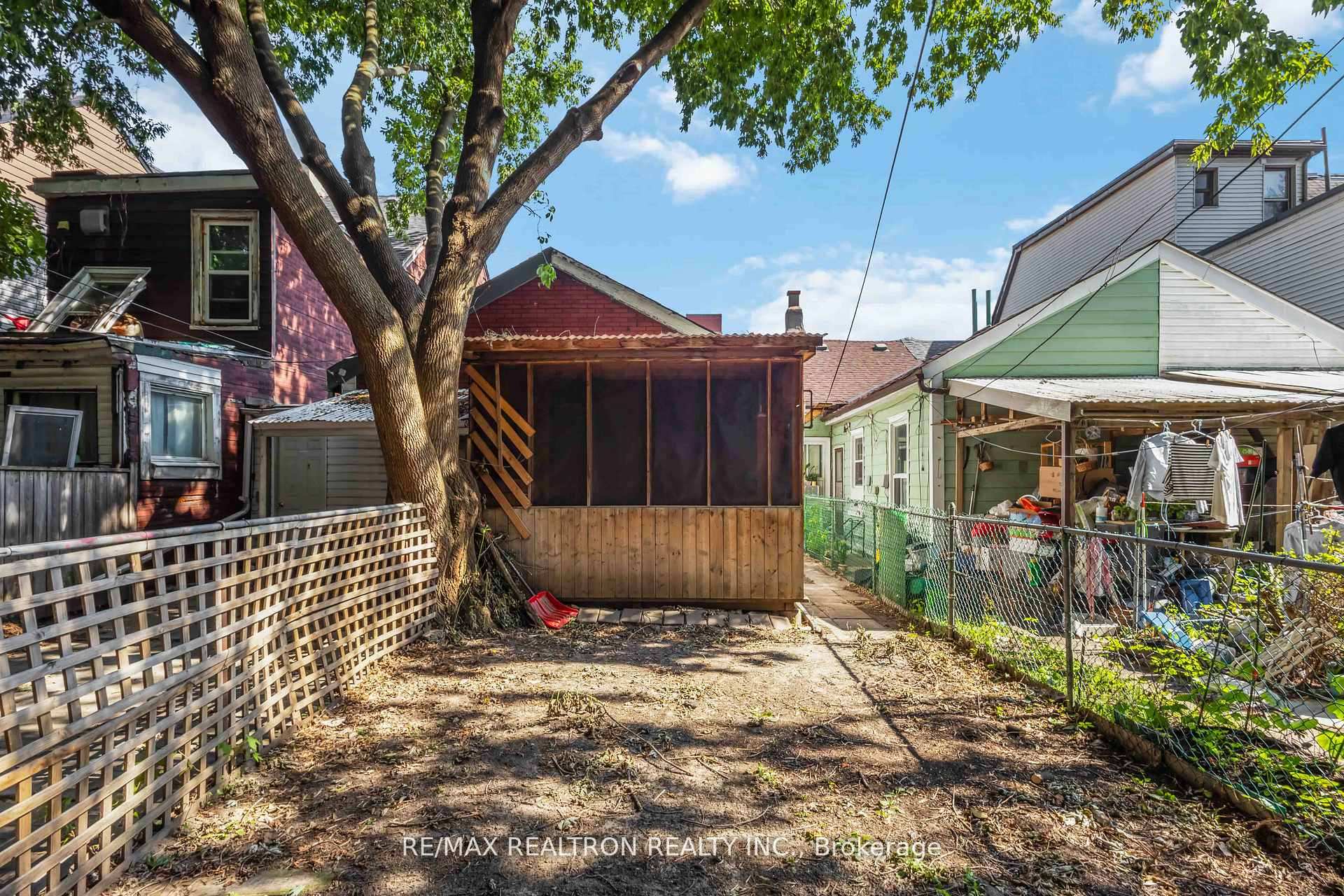Photo 22 of Unit Main, 640 Gerrard Street E, Toronto, North Riverdale — HOMEH