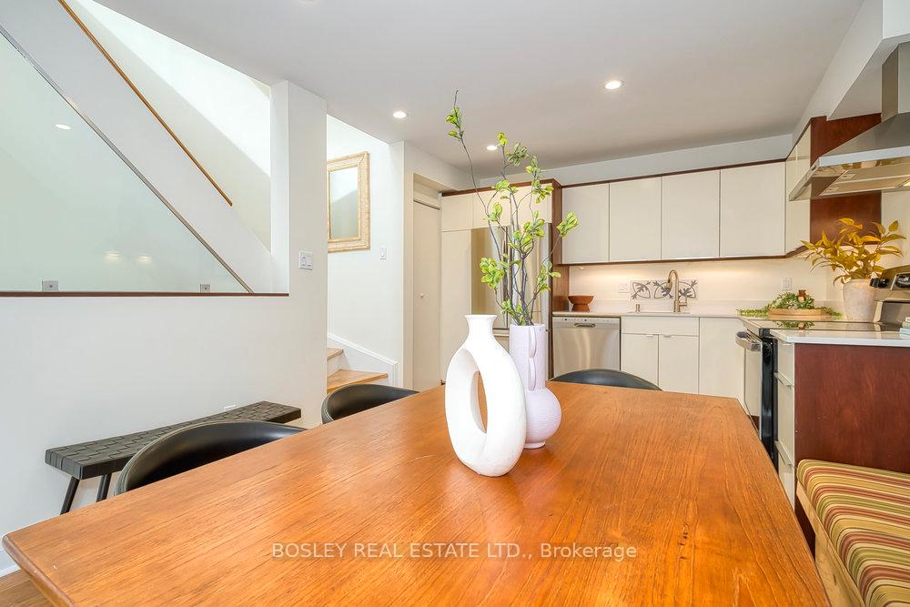 Photo 4 of 388D Manning Avenue, Toronto, Palmerston-Little Italy — HOMEH