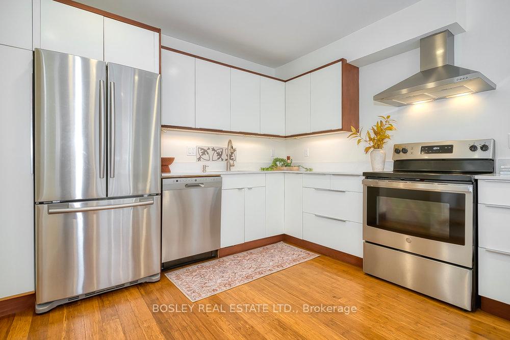 Photo 8 of 388D Manning Avenue, Toronto, Palmerston-Little Italy — HOMEH