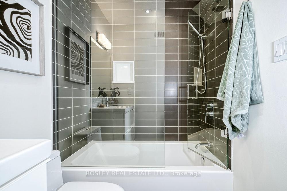 Photo 21 of 388D Manning Avenue, Toronto, Palmerston-Little Italy — HOMEH