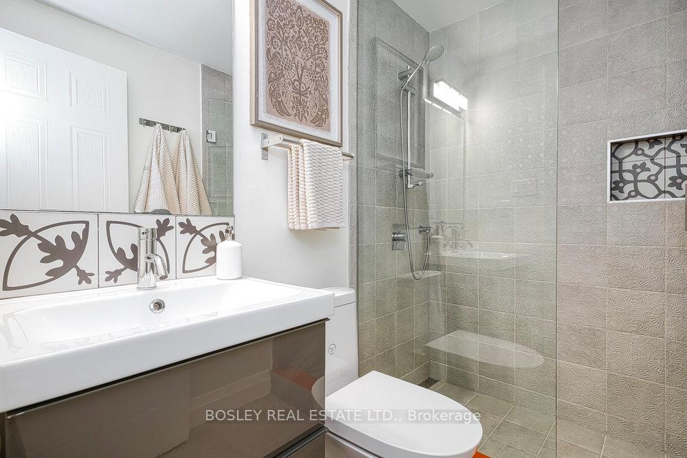 Photo 26 of 388D Manning Avenue, Toronto, Palmerston-Little Italy — HOMEH