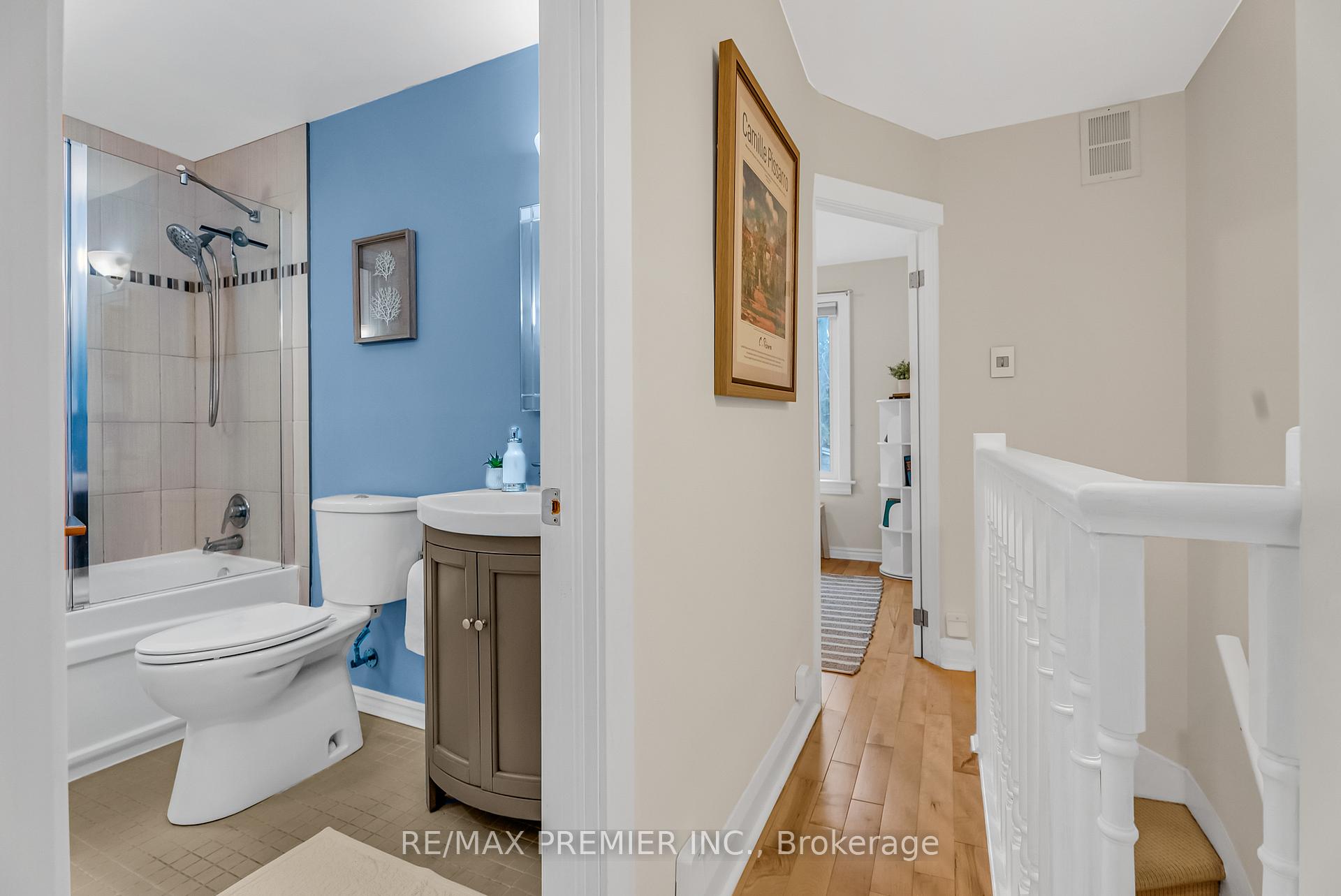 Photo 15 of 91 Merrill Avenue E, Toronto, Woodbine Corridor — HOMEH