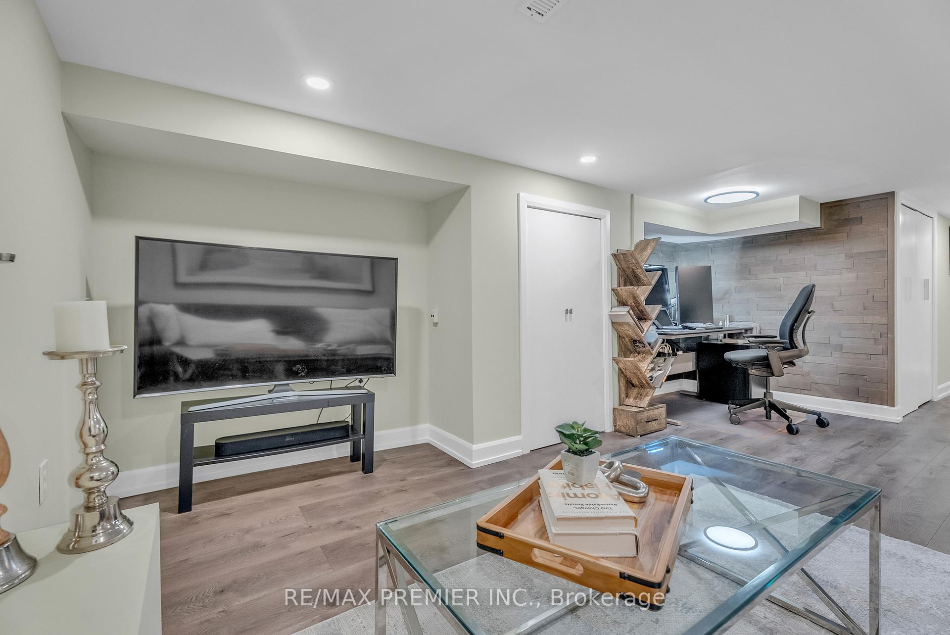 Photo 26 of 91 Merrill Avenue E, Toronto, Woodbine Corridor — HOMEH