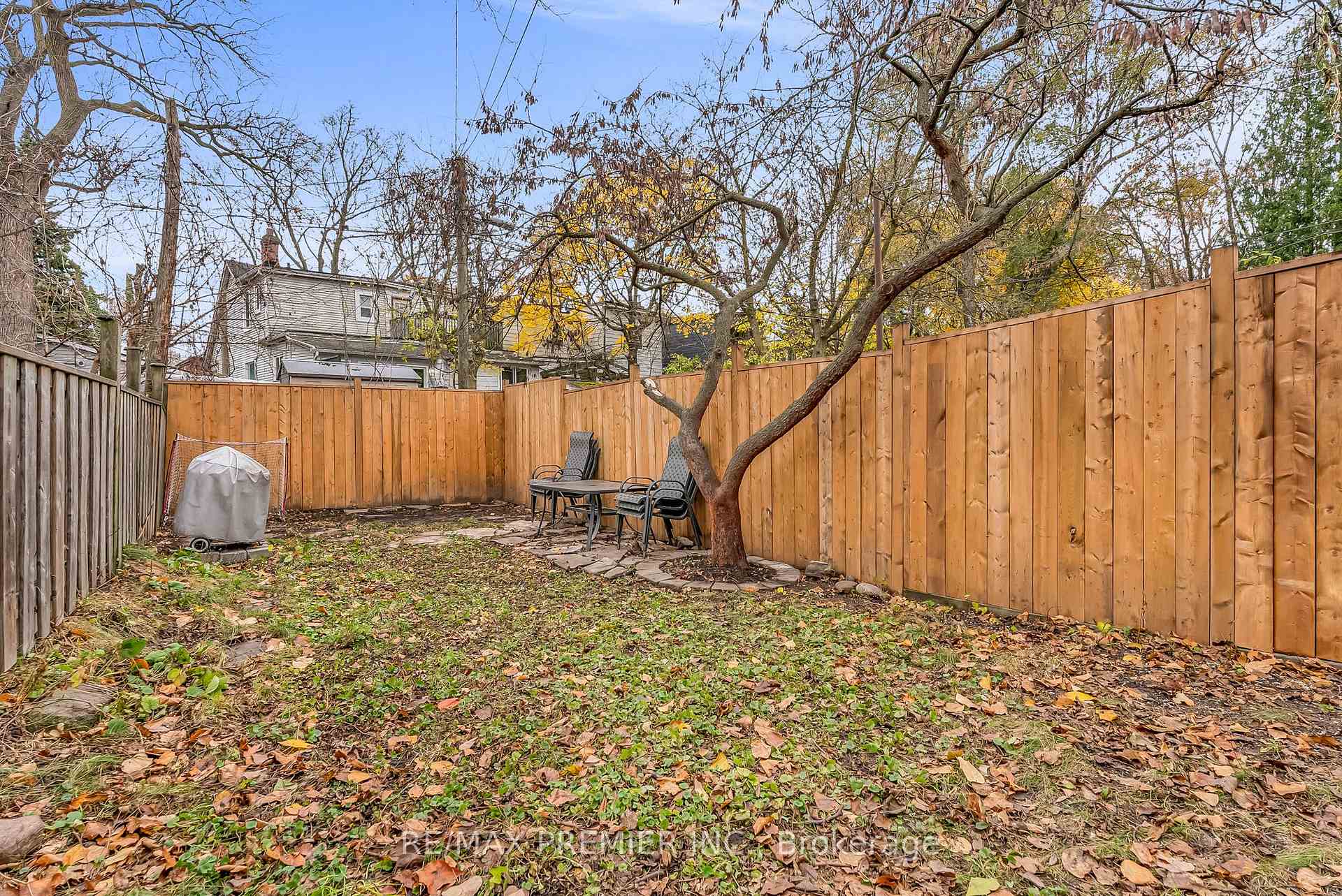 Photo 36 of 91 Merrill Avenue E, Toronto, Woodbine Corridor — HOMEH