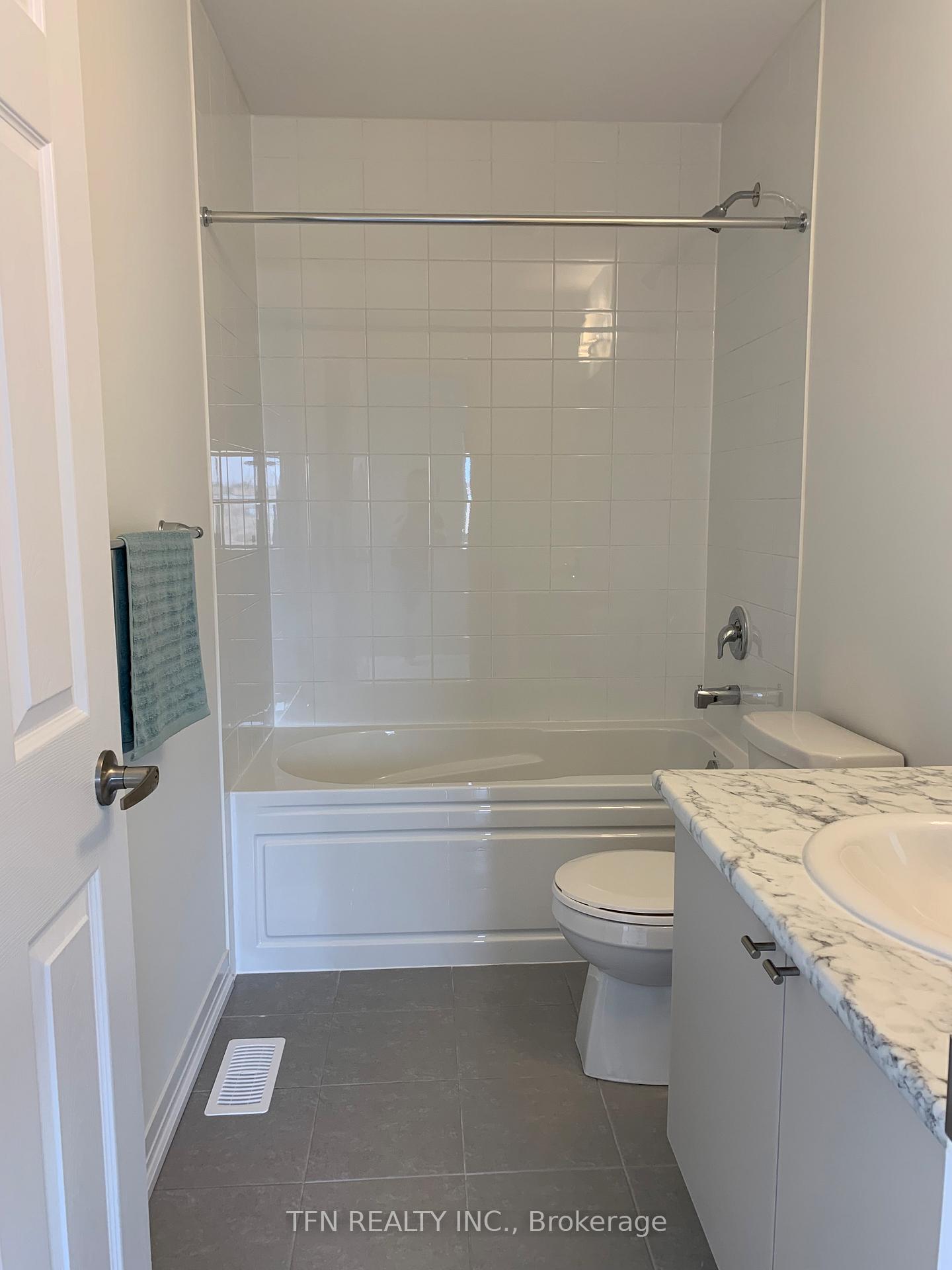 Photo 4 of Unit 6, 15 Peach Street, Thorold, Rolling Meadows — HOMEH