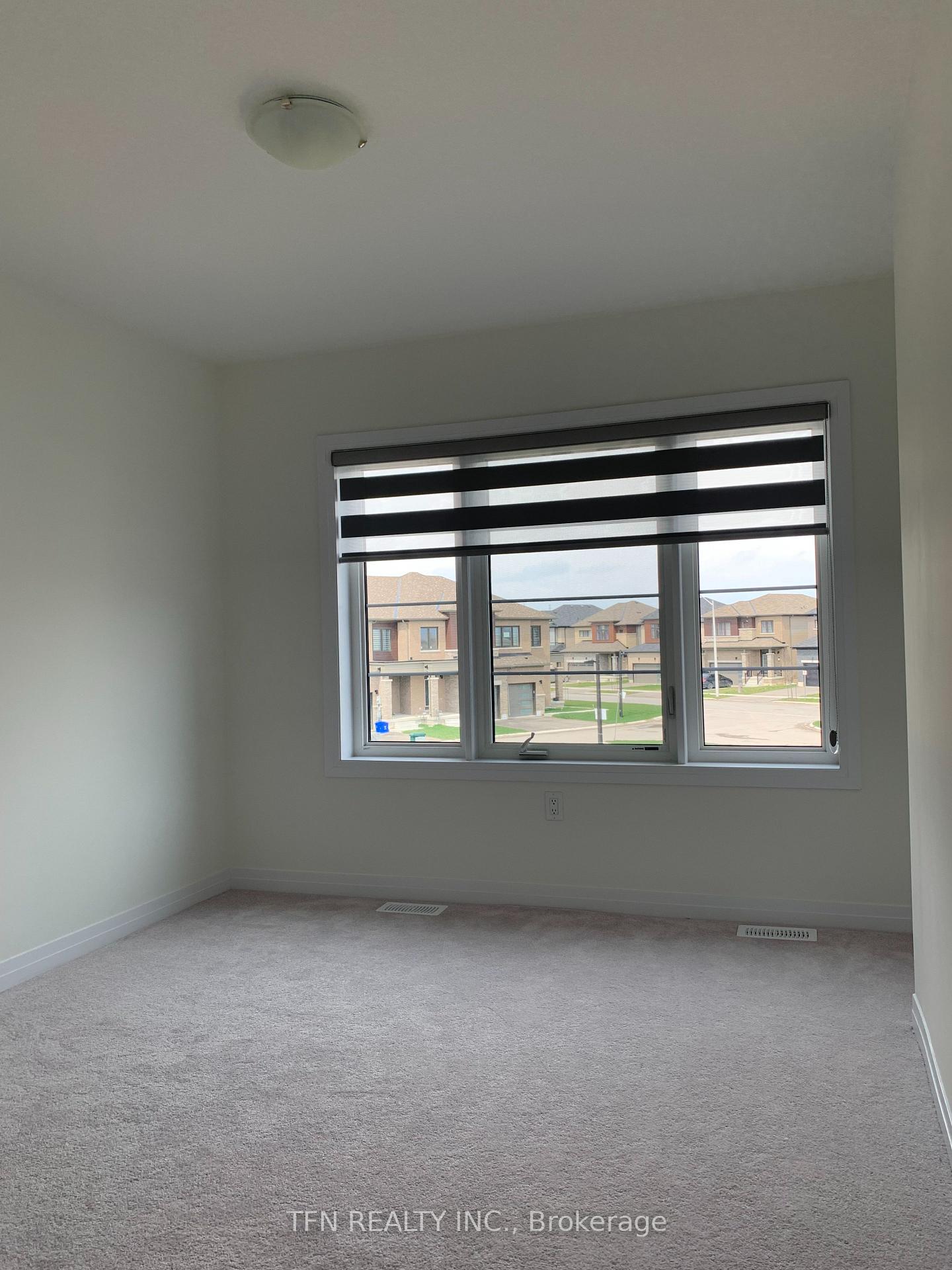 Photo 5 of Unit 6, 15 Peach Street, Thorold, Rolling Meadows — HOMEH