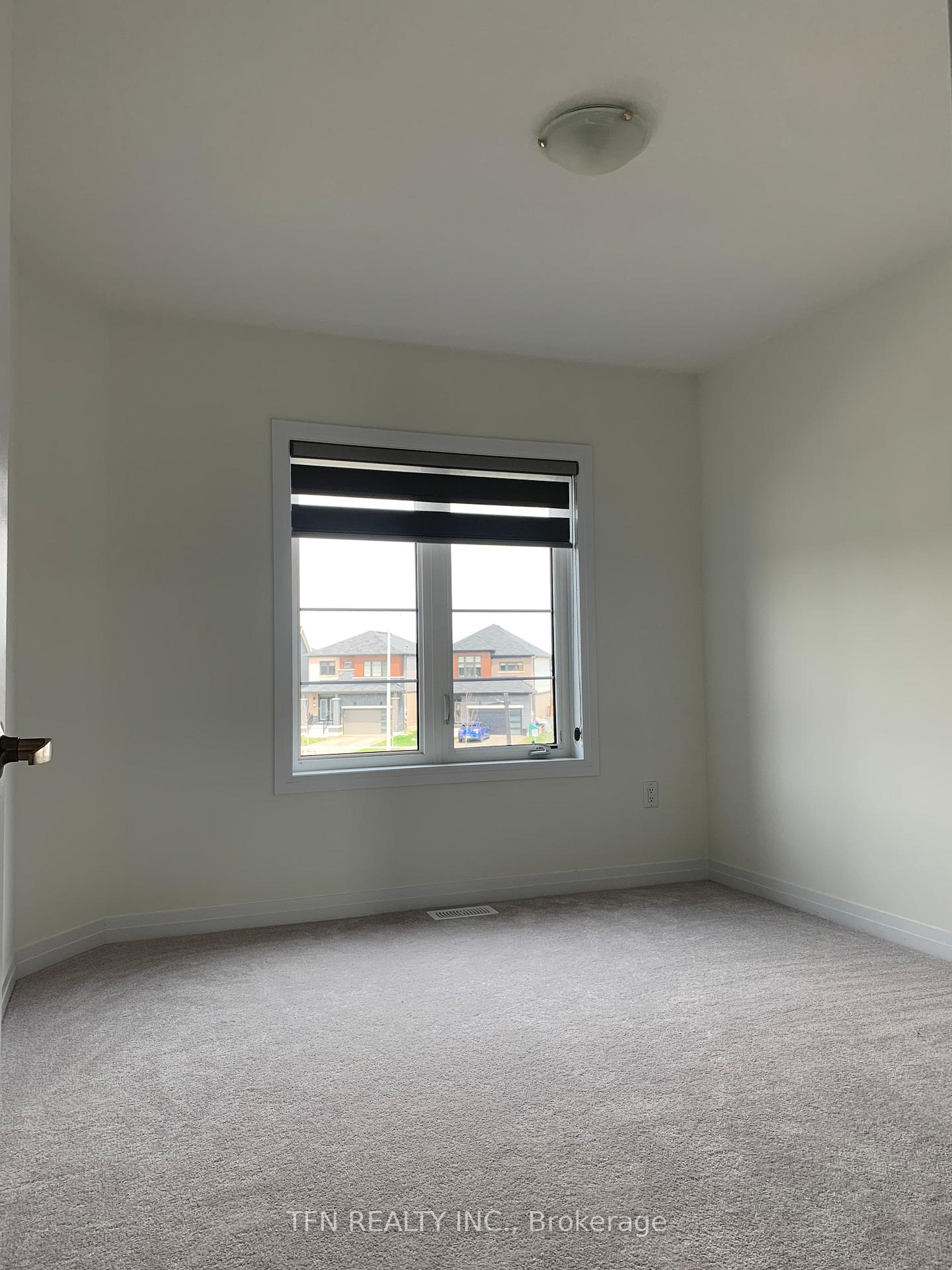 Photo 7 of Unit 6, 15 Peach Street, Thorold, Rolling Meadows — HOMEH