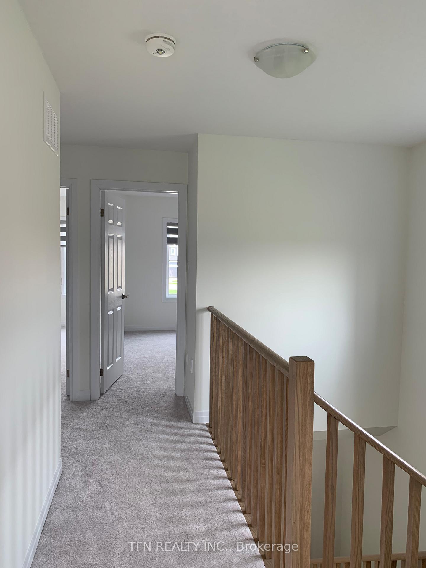 Photo 8 of Unit 6, 15 Peach Street, Thorold, Rolling Meadows — HOMEH