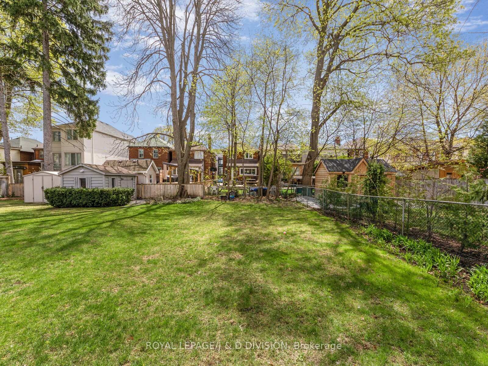 Photo 2 of 43 Fairlawn Avenue, Toronto, Lawrence Park North — HOMEH