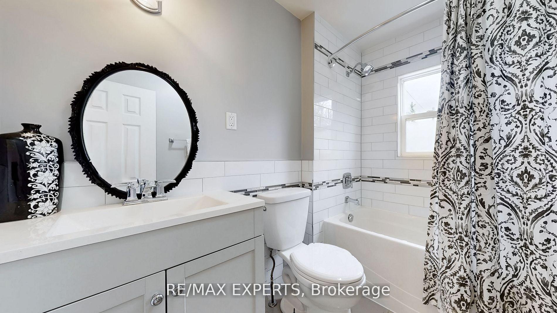 Photo 10 of 85 Laurel Avenue, Scarborough, Kennedy Park — HOMEH