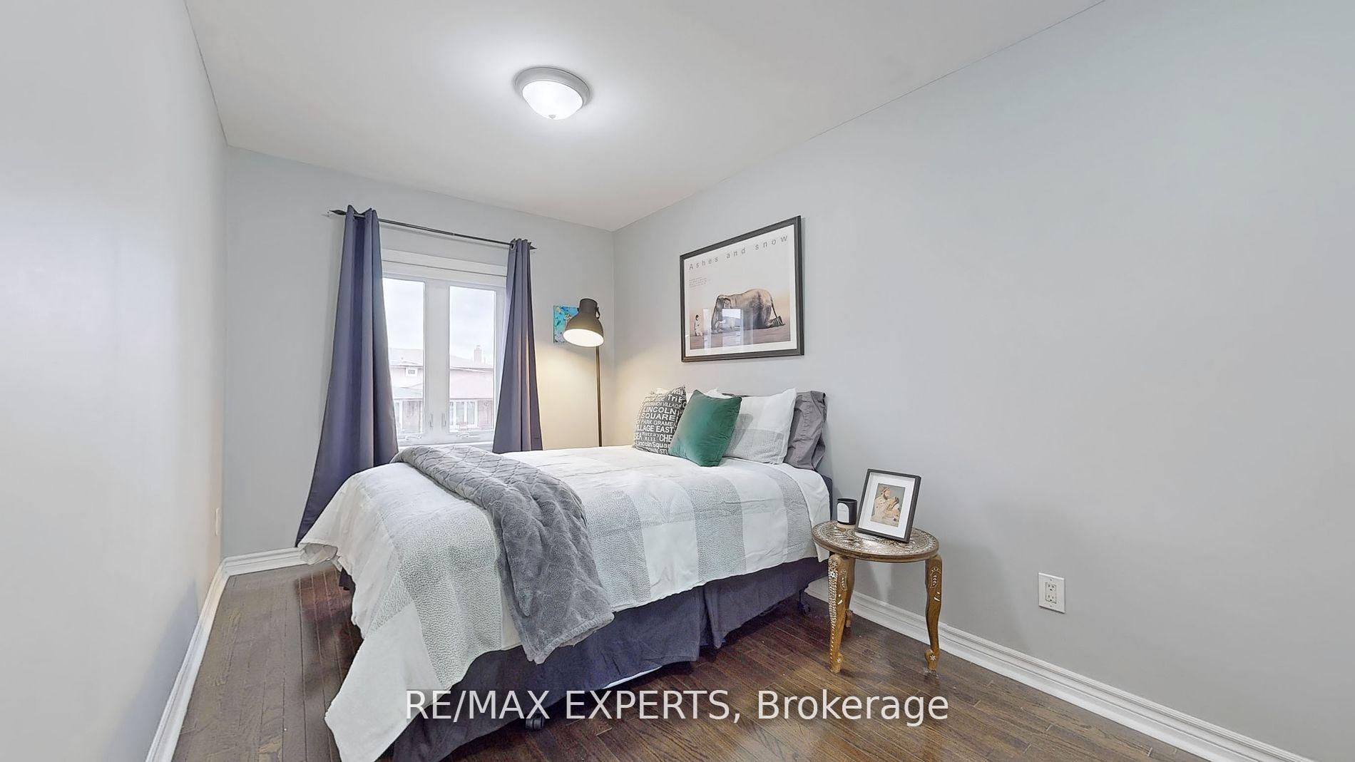 Photo 12 of 85 Laurel Avenue, Scarborough, Kennedy Park — HOMEH