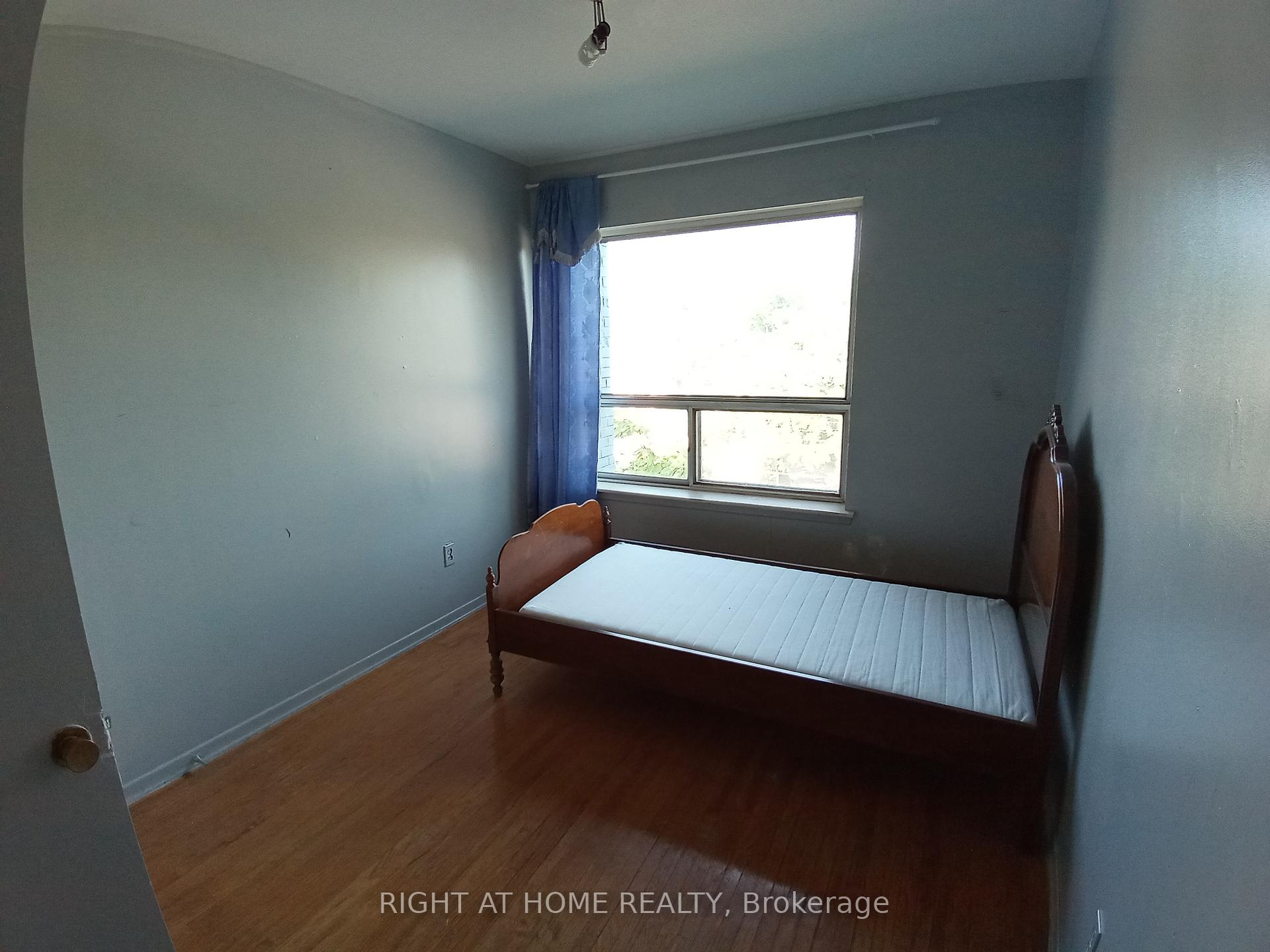 Photo 7 of Unit A, 428 Dawes Road, Toronto, O'Connor-Parkview — HOMEH