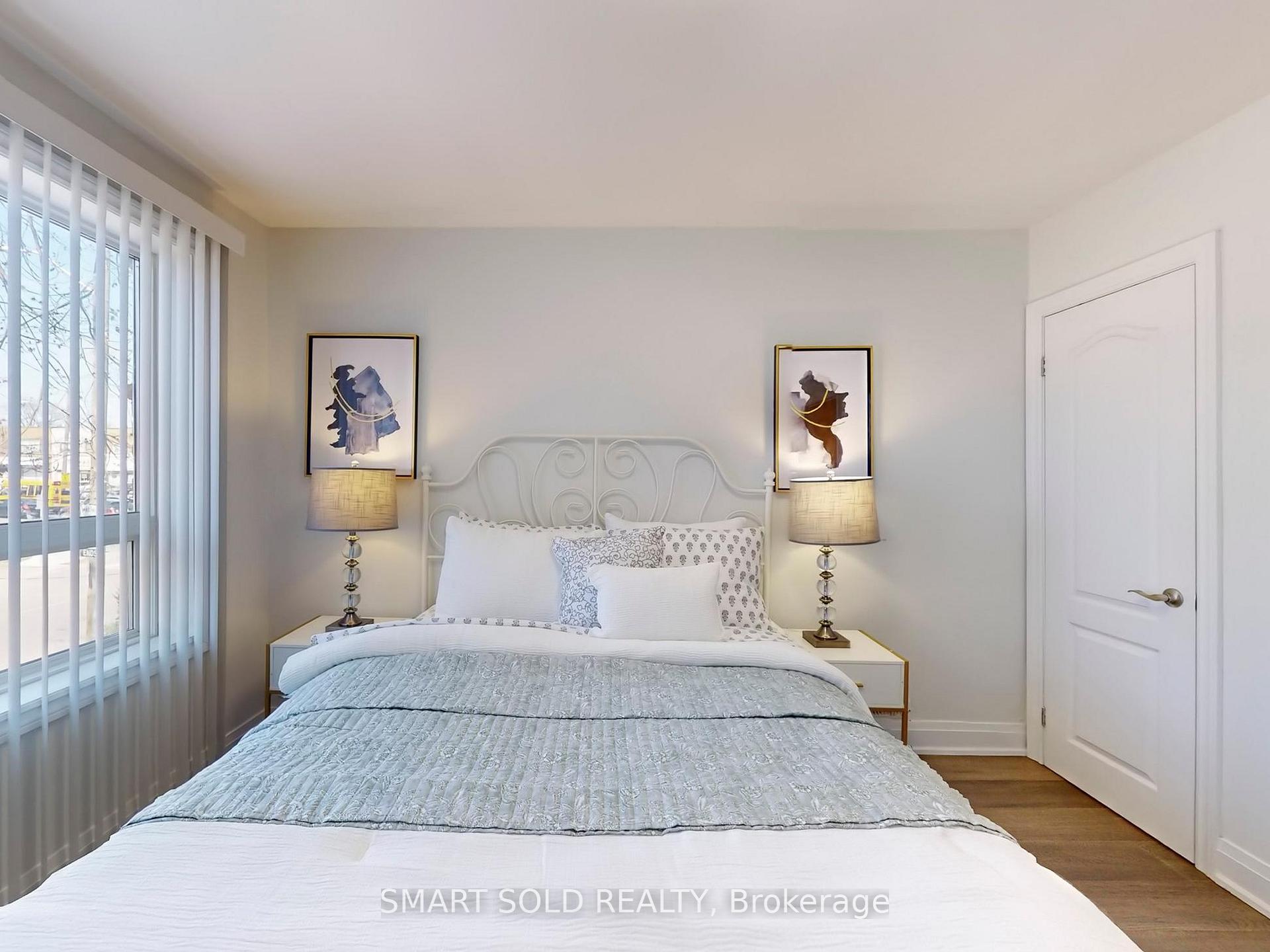 Photo 9 of 5 Khedive Avenue, Toronto, Englemount-Lawrence — HOMEH