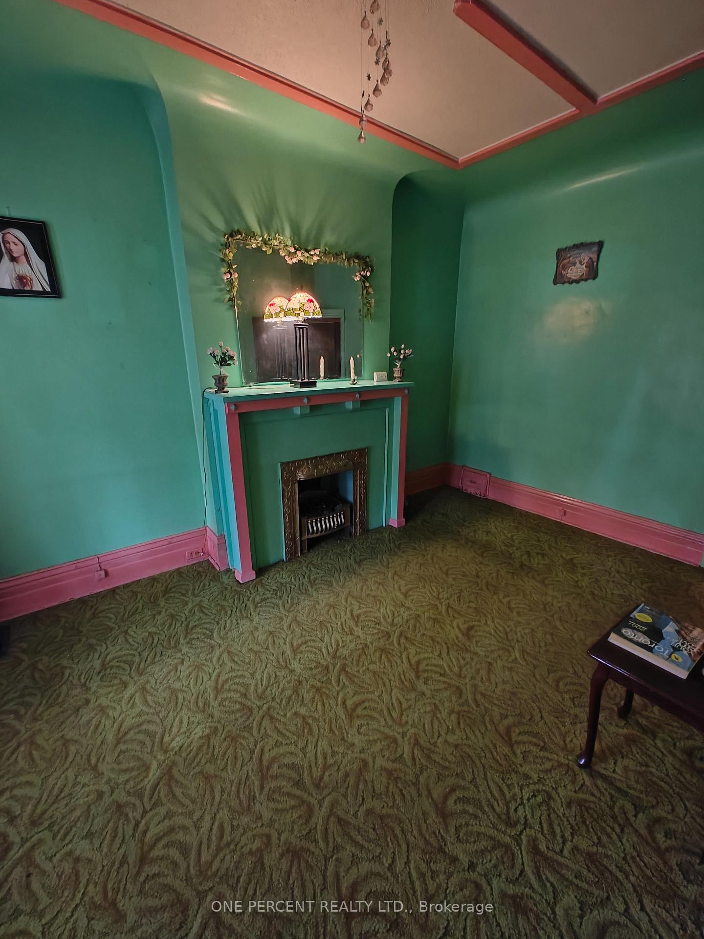 Photo 11 of 33 Grove Avenue, Toronto, Trinity-Bellwoods — HOMEH