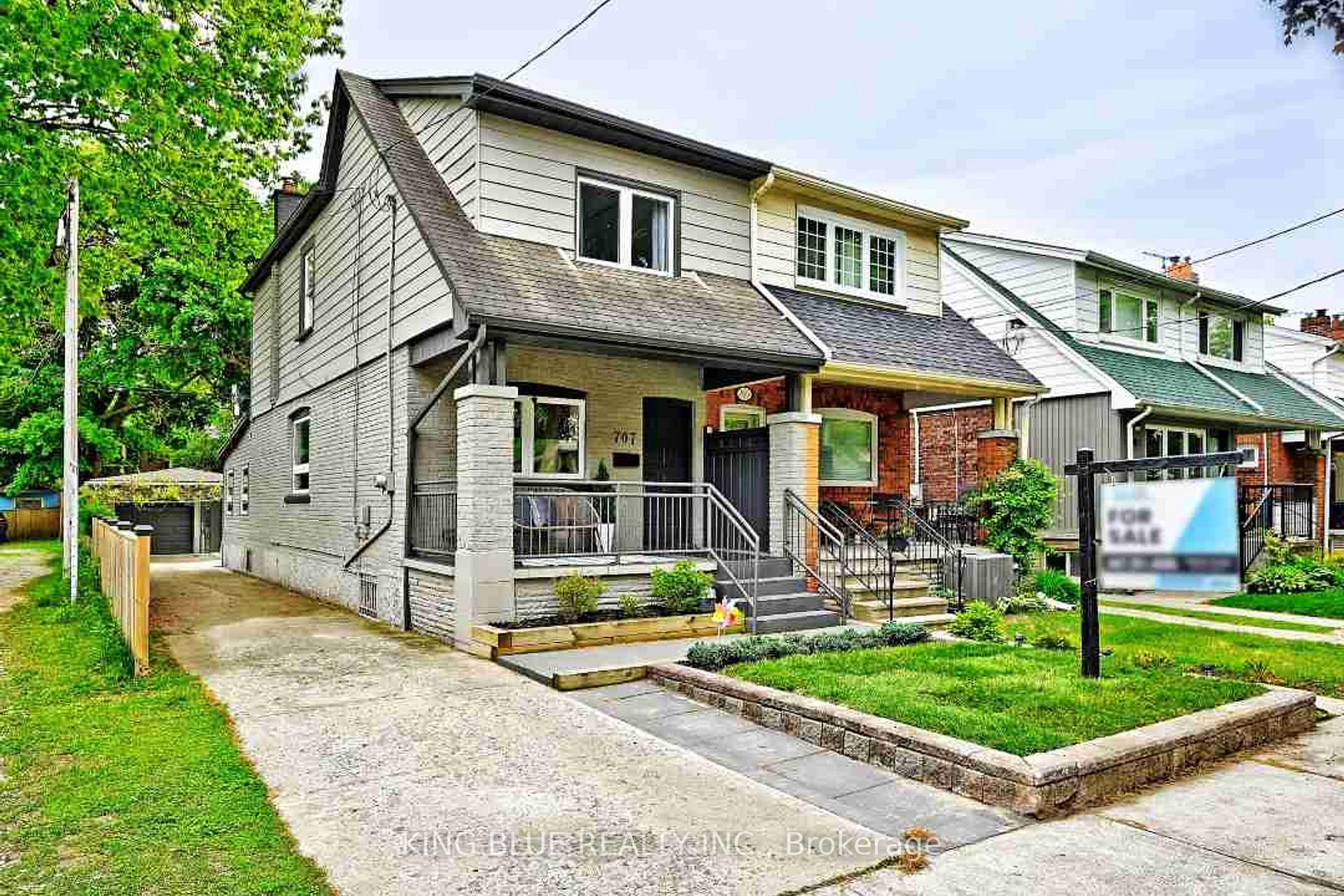 Front of 707 Milverton Boulevard