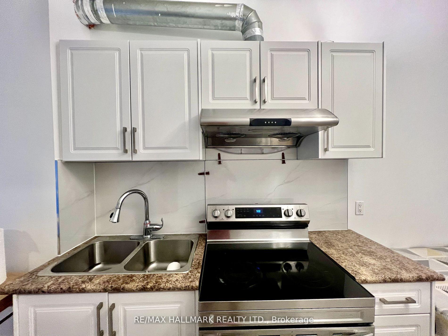 Photo 8 of Unit 2, 822 Gerrard Street E, Toronto, North Riverdale — HOMEH
