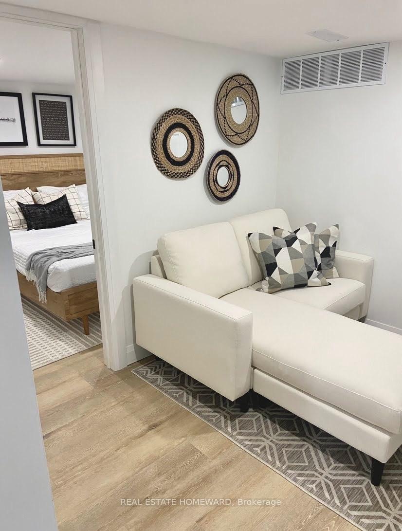Photo 1 of Unit Lower, 53 Stamford Square S, Scarborough, Clairlea-Birchmount — HOMEH