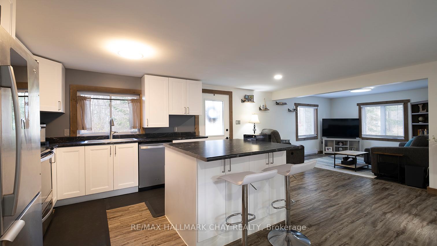 Photo 10 of 30 Hearthstone Drive, Tay, Rural Tay — HOMEH