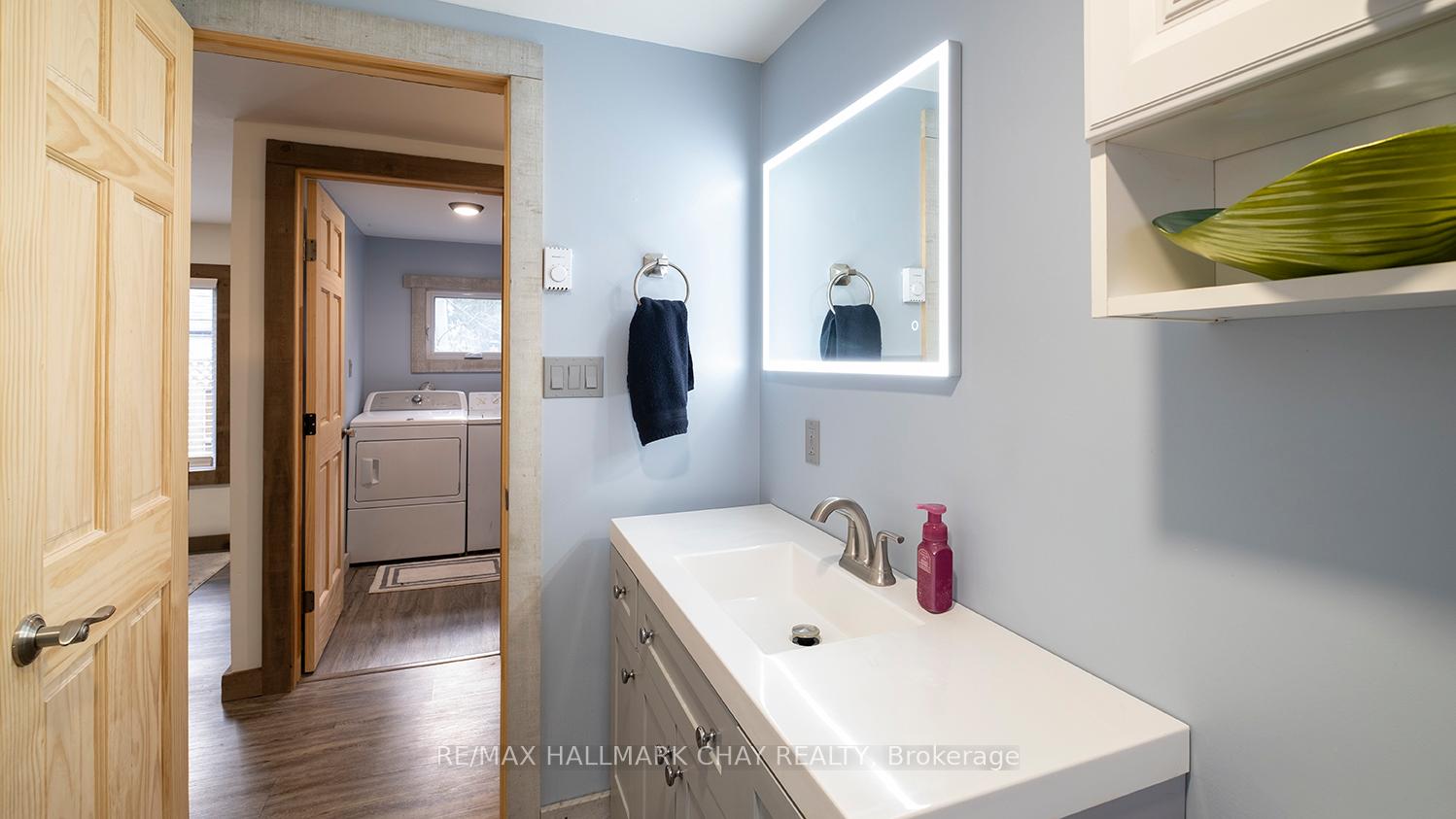 Photo 18 of 30 Hearthstone Drive, Tay, Rural Tay — HOMEH