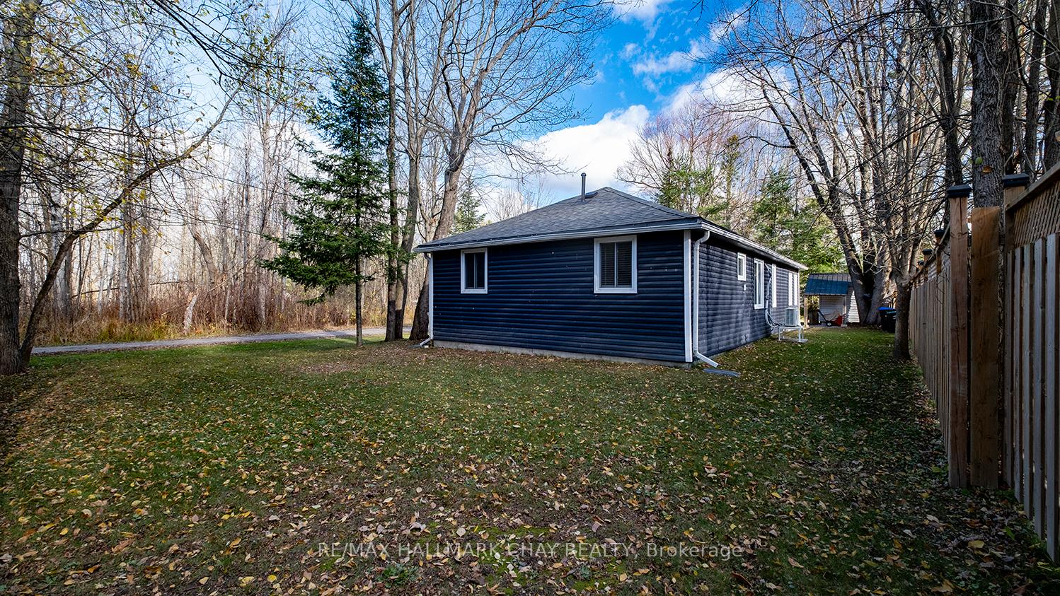 Photo 25 of 30 Hearthstone Drive, Tay, Rural Tay — HOMEH