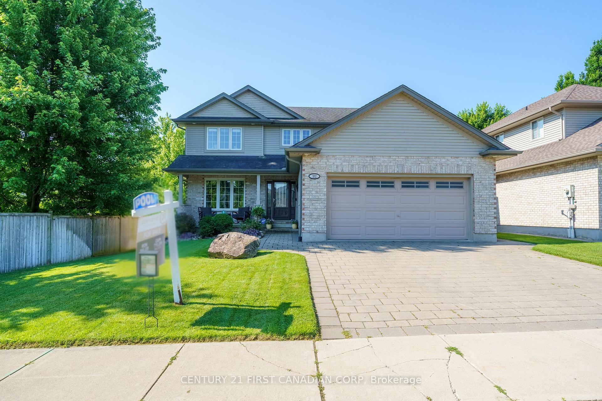 Photo 2 of 102 Steven Street, Strathroy-Caradoc, NE — HOMEH