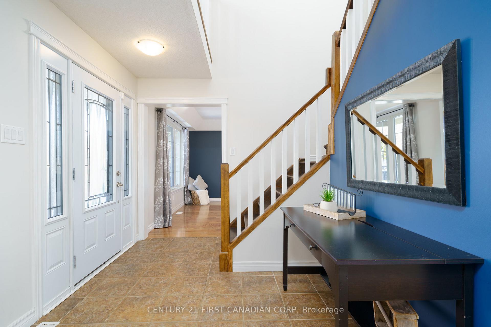 Photo 4 of 102 Steven Street, Strathroy-Caradoc, NE — HOMEH