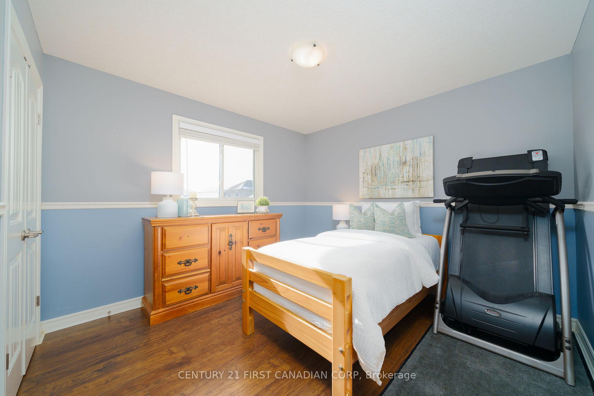 Photo 20 of 102 Steven Street, Strathroy-Caradoc, NE — HOMEH