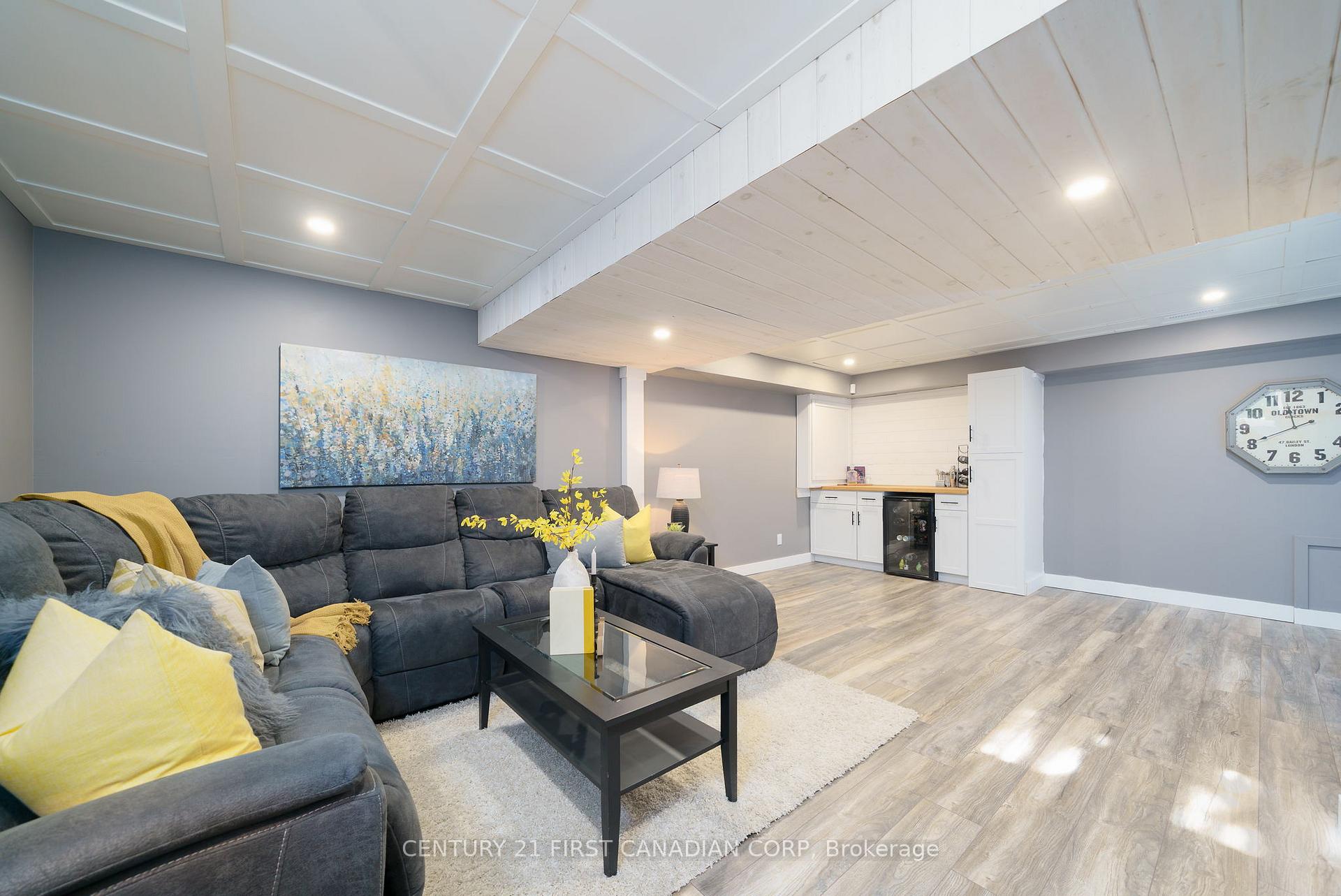 Photo 22 of 102 Steven Street, Strathroy-Caradoc, NE — HOMEH