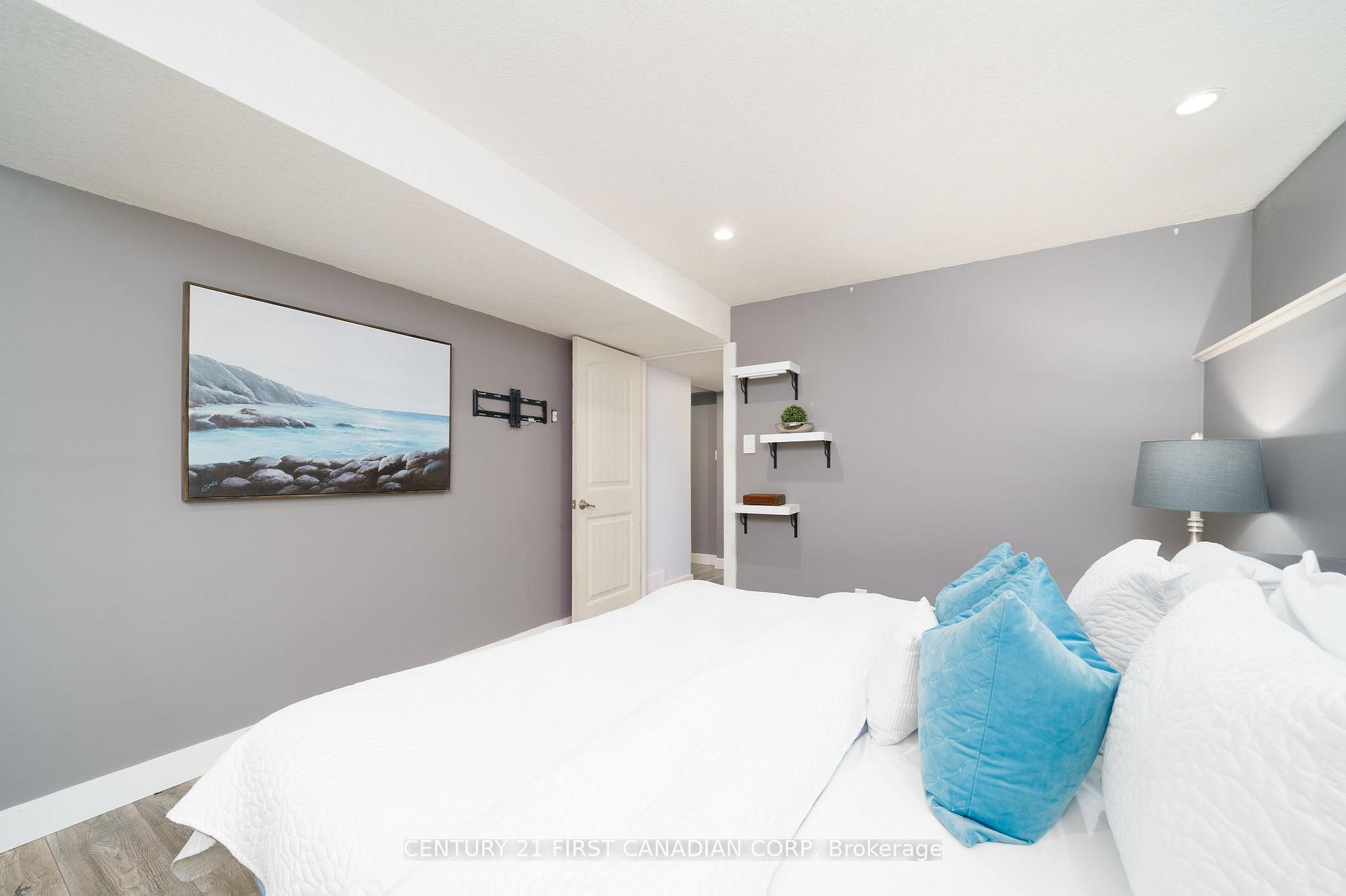 Photo 25 of 102 Steven Street, Strathroy-Caradoc, NE — HOMEH