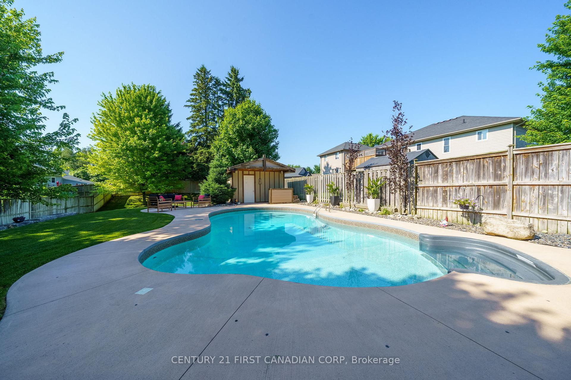 Photo 30 of 102 Steven Street, Strathroy-Caradoc, NE — HOMEH