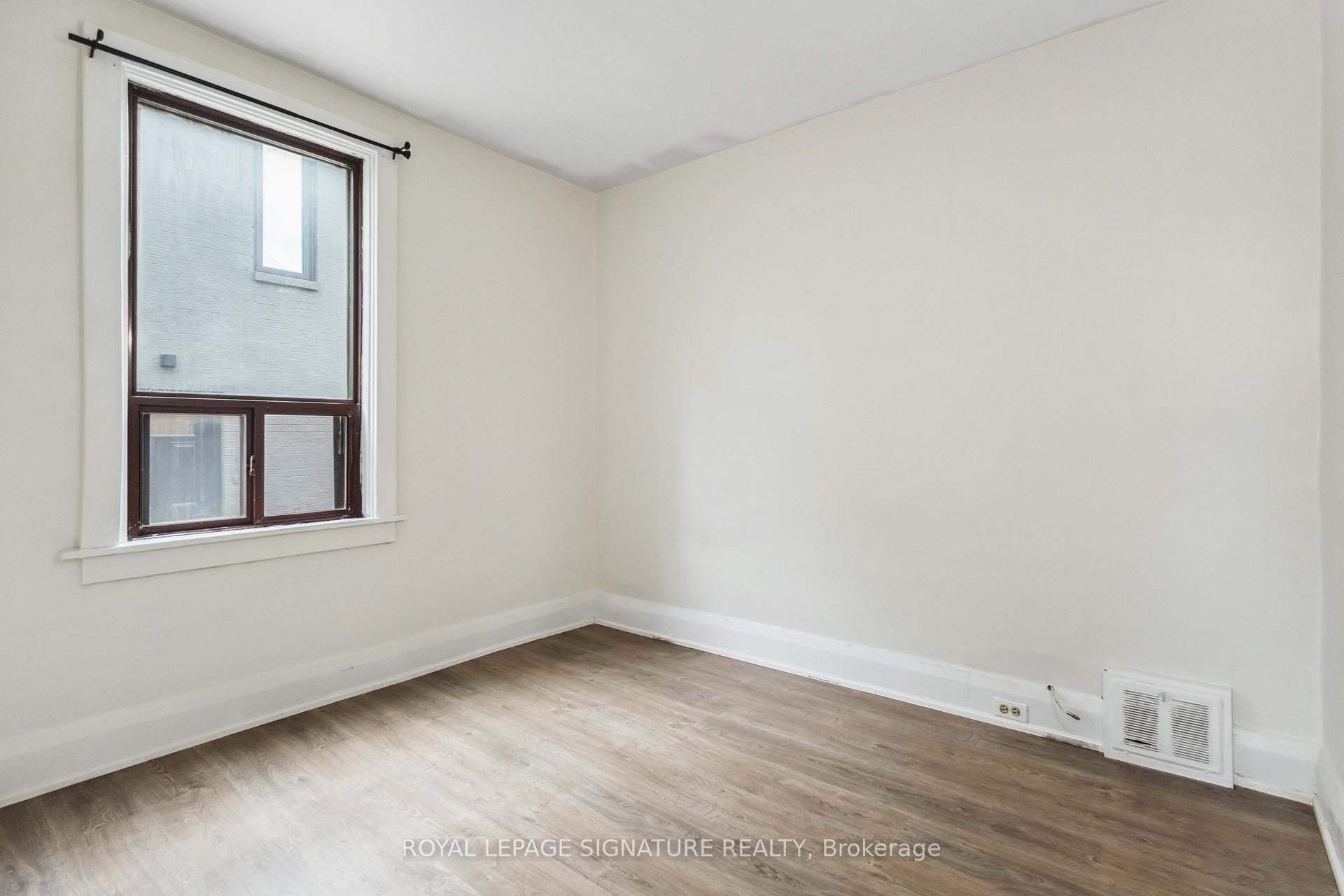 Photo 18 of 2 Stanhope Avenue, Toronto, Broadview North — HOMEH