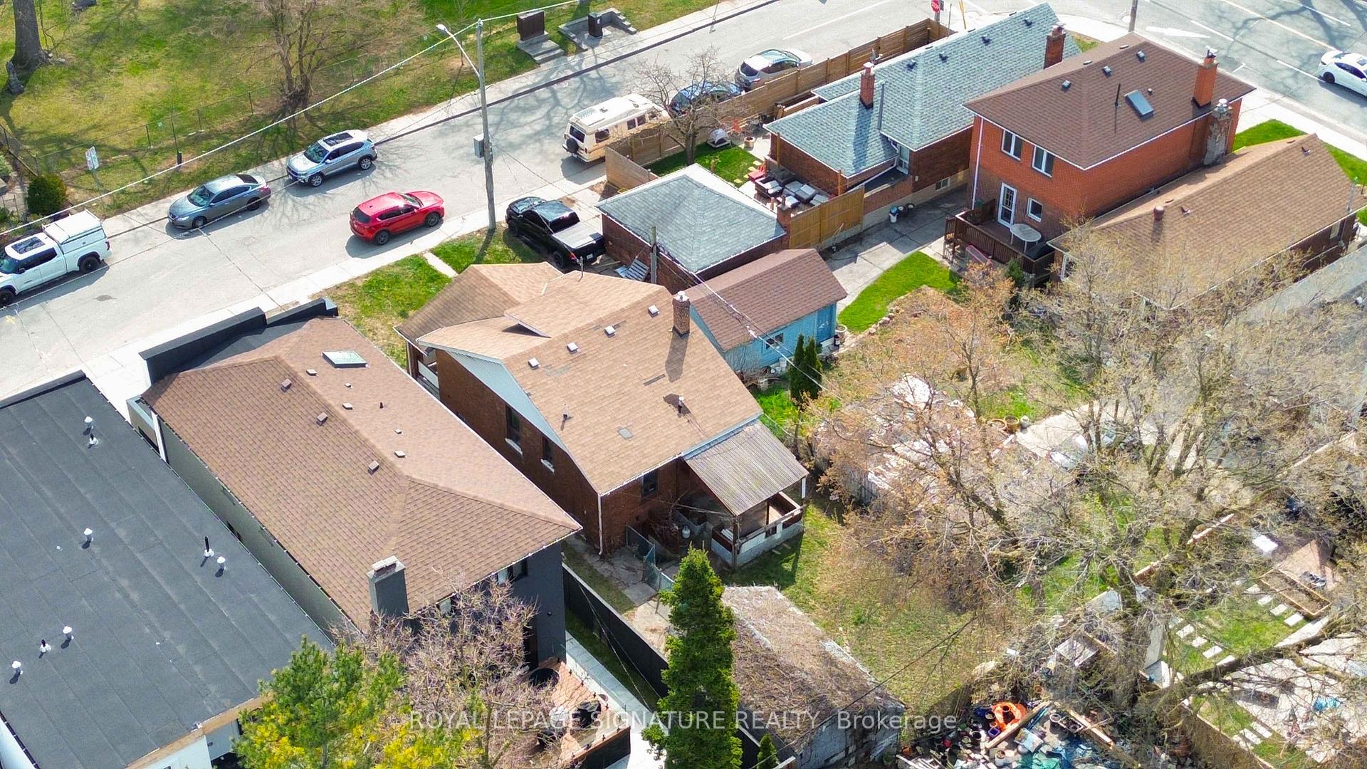 Photo 34 of 2 Stanhope Avenue, Toronto, Broadview North — HOMEH
