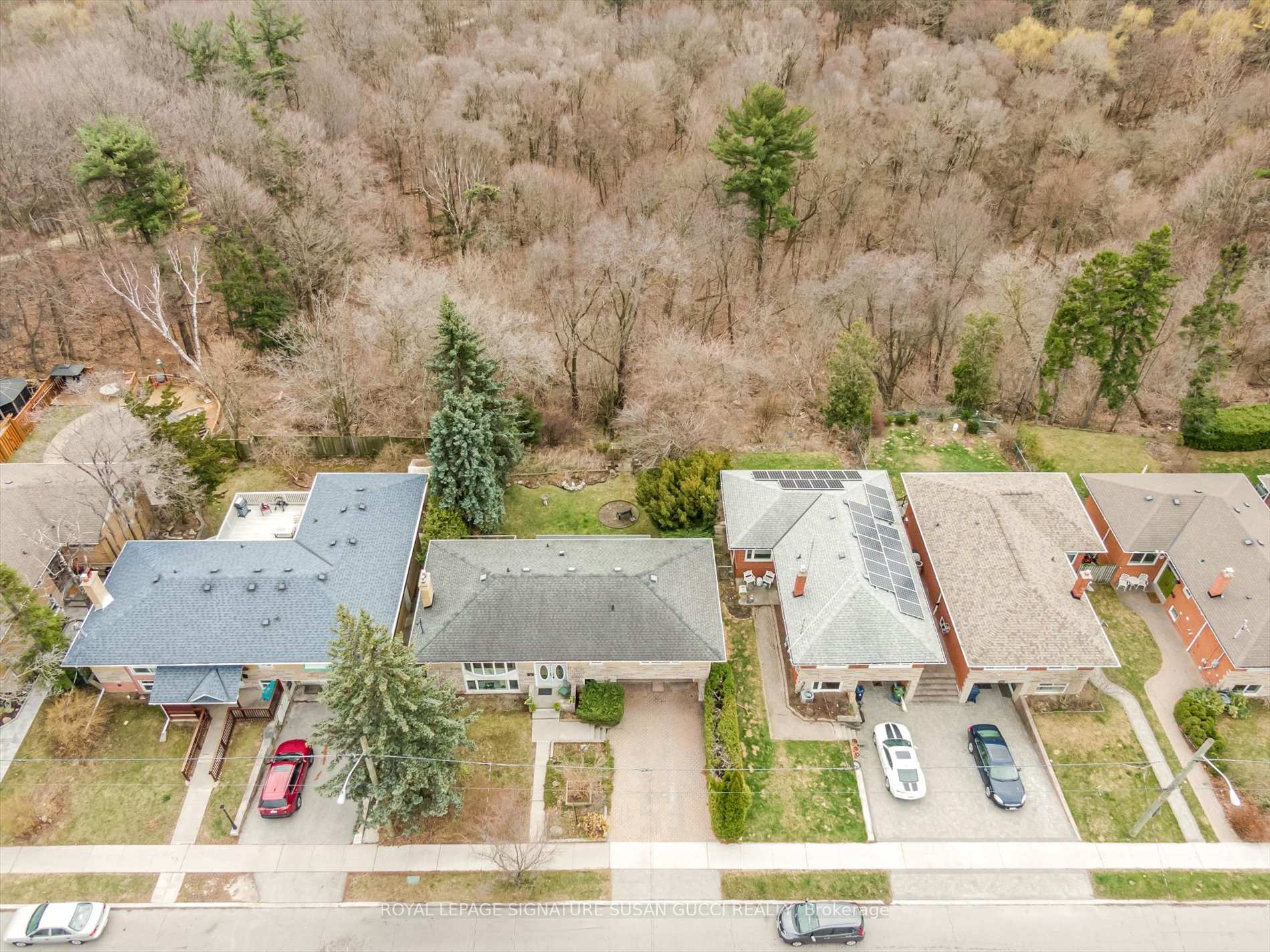 Photo 35 of 53 Florens Avenue, Scarborough, Clairlea-Birchmount — HOMEH