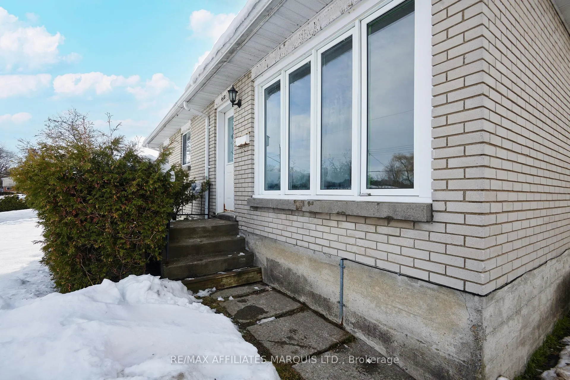 Photo 3 of 418 Dominion Street, North Glengarry, Alexandria — HOMEH