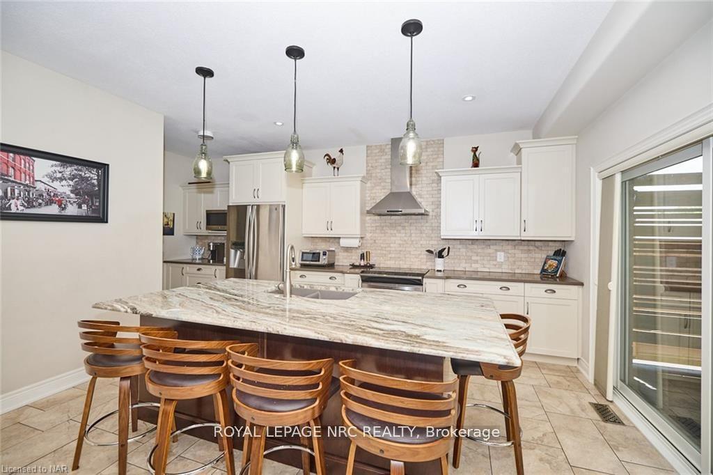 Photo 10 of 115 Tuliptree Road, Thorold, Confederation Heights — HOMEH
