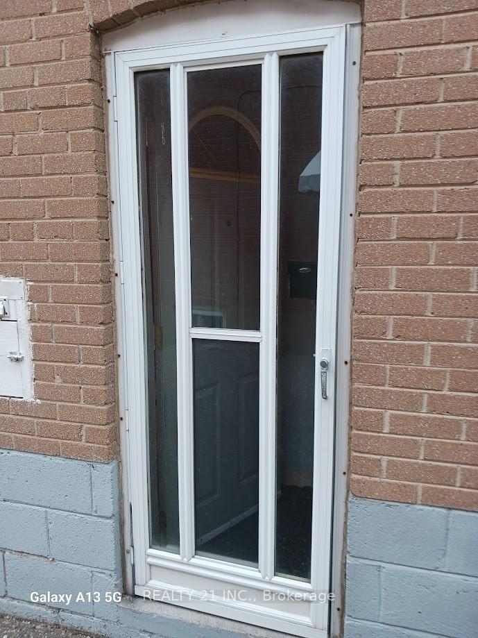 Photo 3 of Unit (Basement), 30 Rupert Street, Scarborough, Clairlea-Birchmount — HOMEH