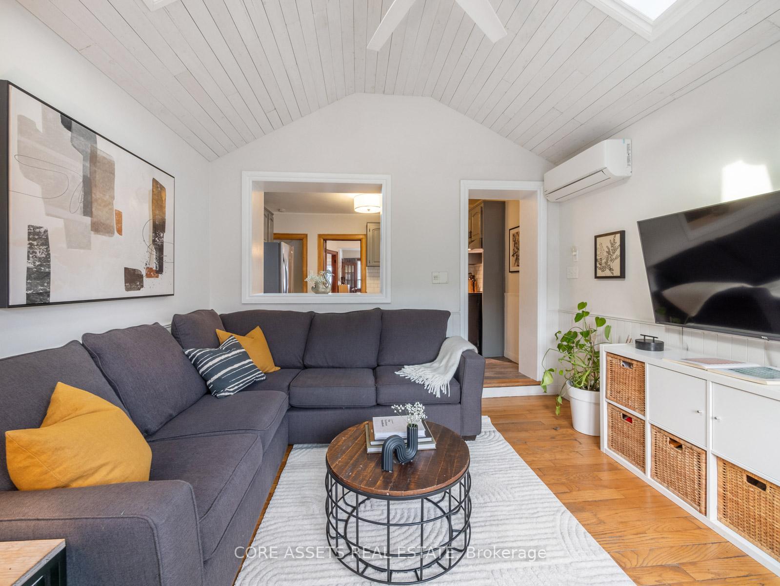 Photo 9 of 359 Northcliffe Boulevard, Toronto, Oakwood Village — HOMEH