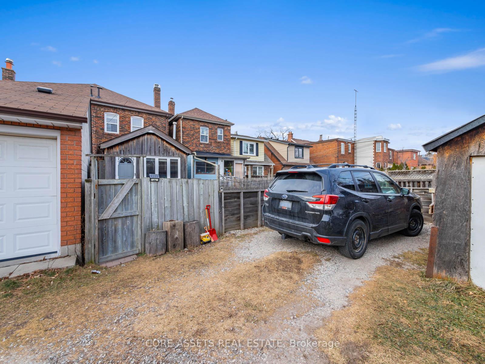 Photo 27 of 359 Northcliffe Boulevard, Toronto, Oakwood Village — HOMEH