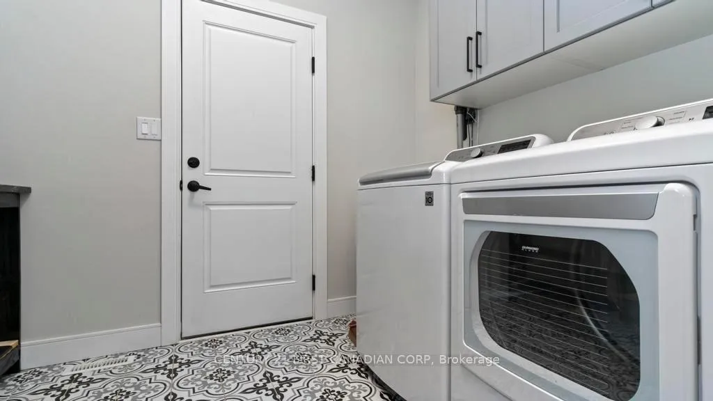 Photo 22 of 27 Elliot Street, Strathroy-Caradoc, SE — HOMEH