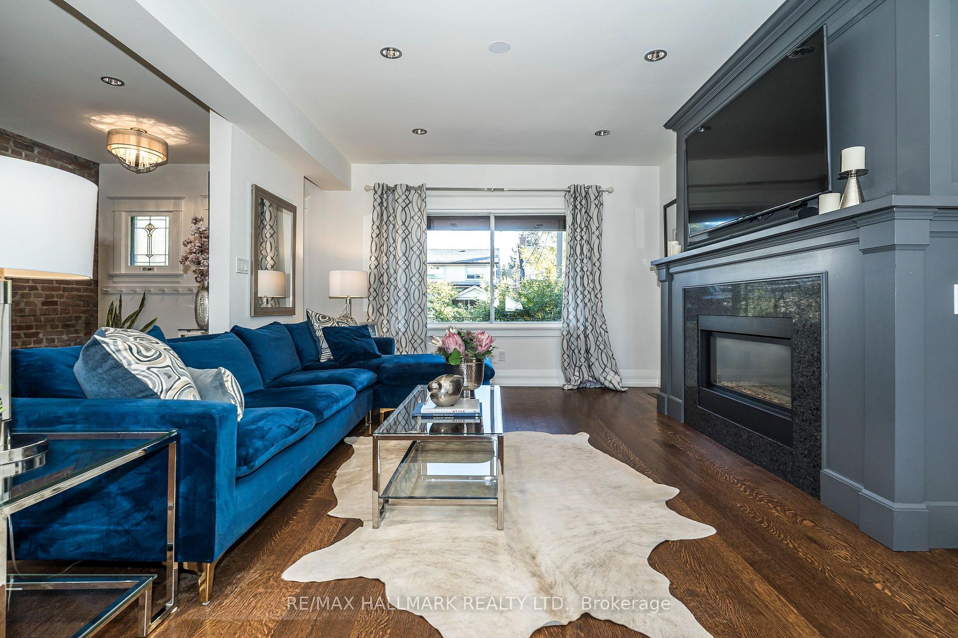 Photo 5 of 104 Monarch Park Avenue, Toronto, Greenwood-Coxwell — HOMEH