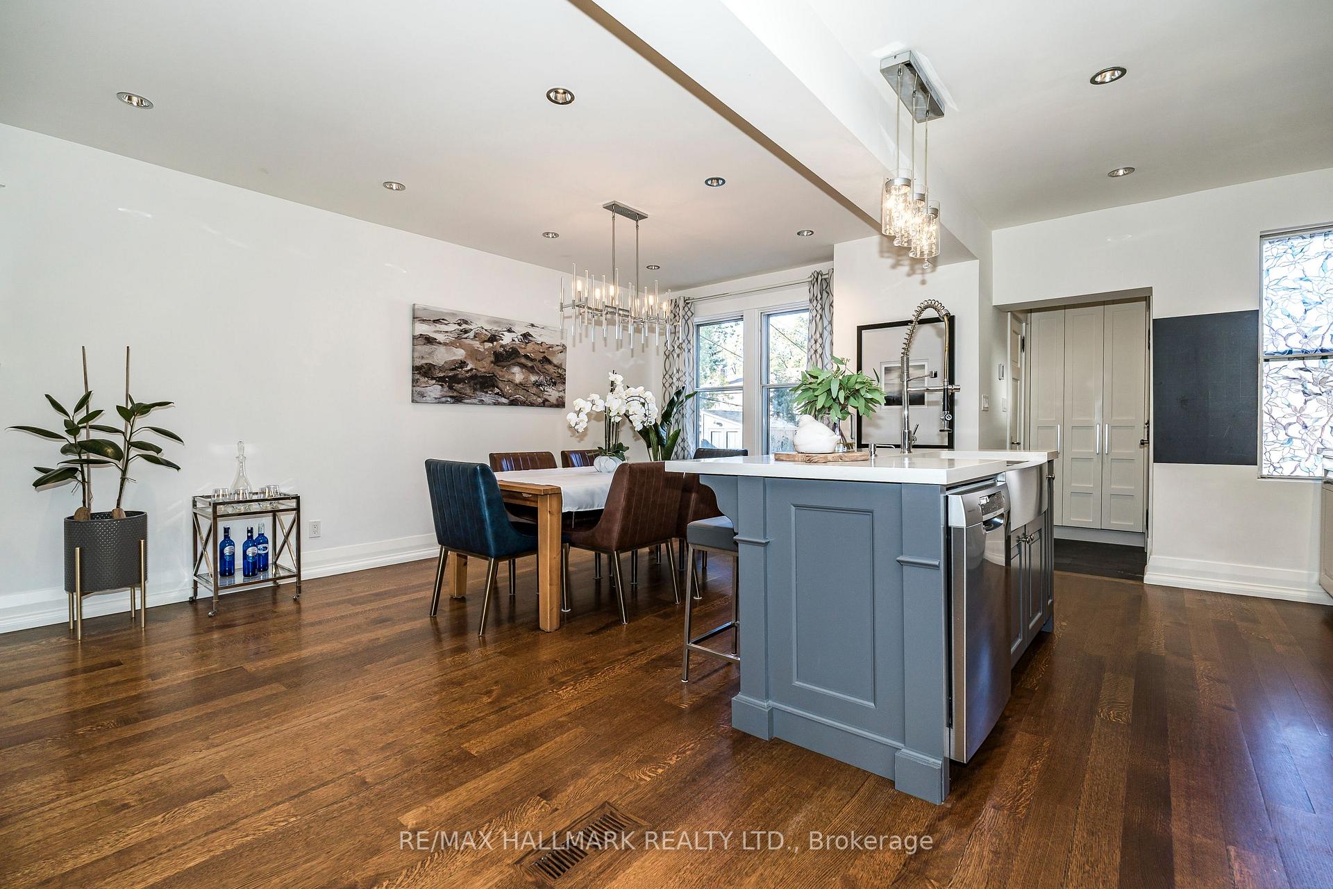 Photo 10 of 104 Monarch Park Avenue, Toronto, Greenwood-Coxwell — HOMEH