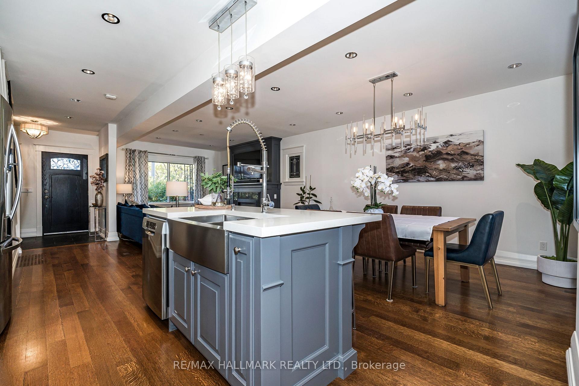Photo 18 of 104 Monarch Park Avenue, Toronto, Greenwood-Coxwell — HOMEH