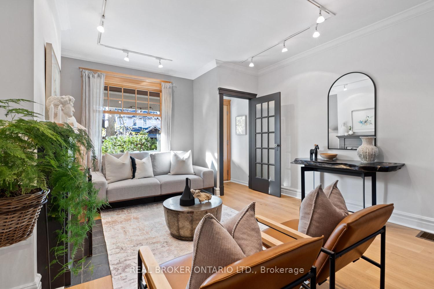 Photo 2 of 109 Glenmore Road, Toronto, Woodbine Corridor — HOMEH