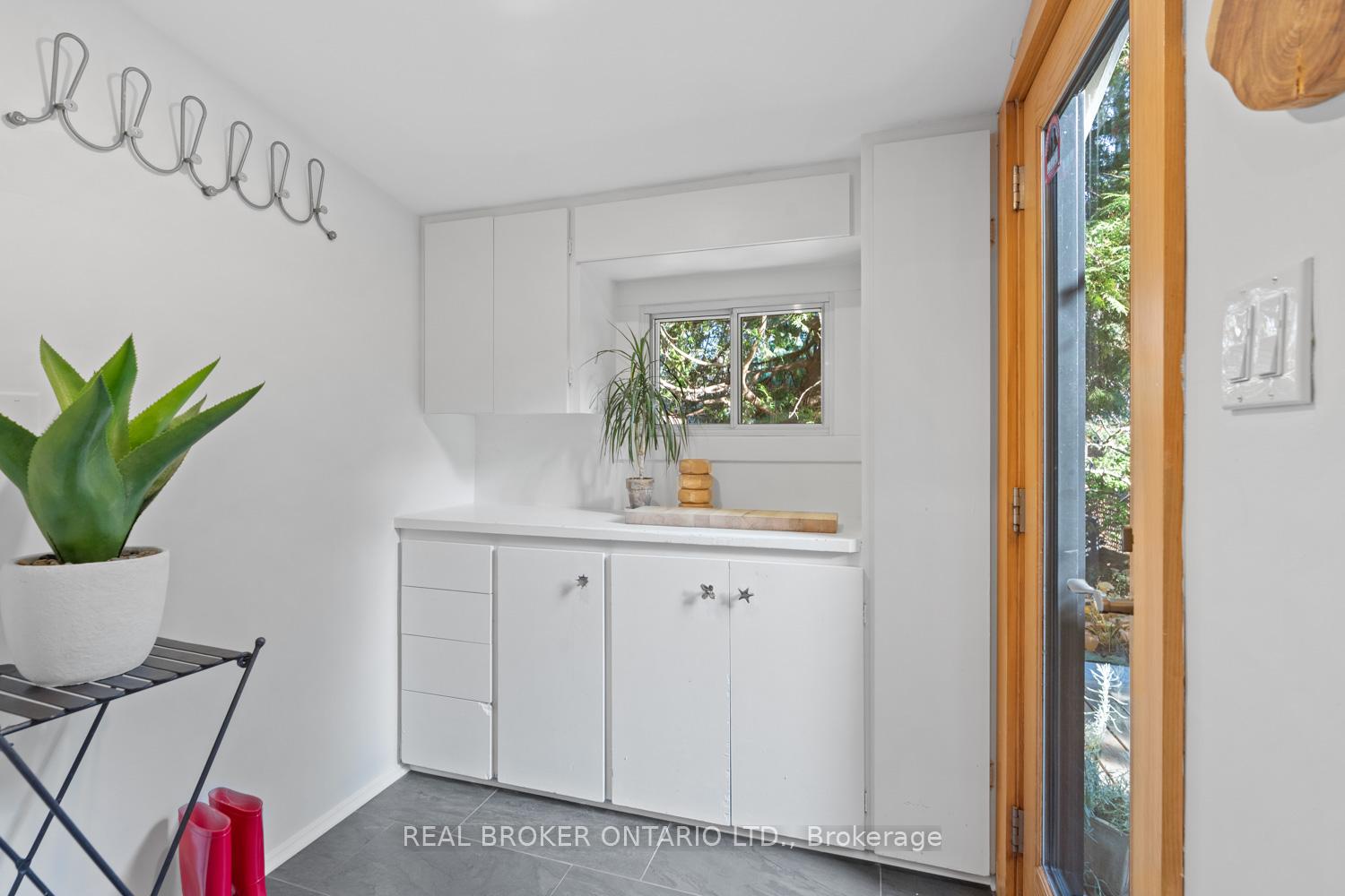 Photo 13 of 109 Glenmore Road, Toronto, Woodbine Corridor — HOMEH